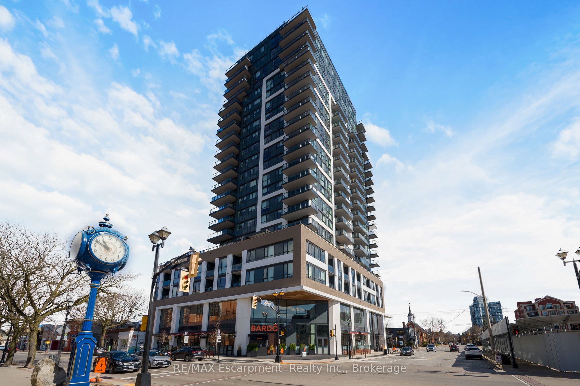 2007 James Street 704 #704 — photo 1