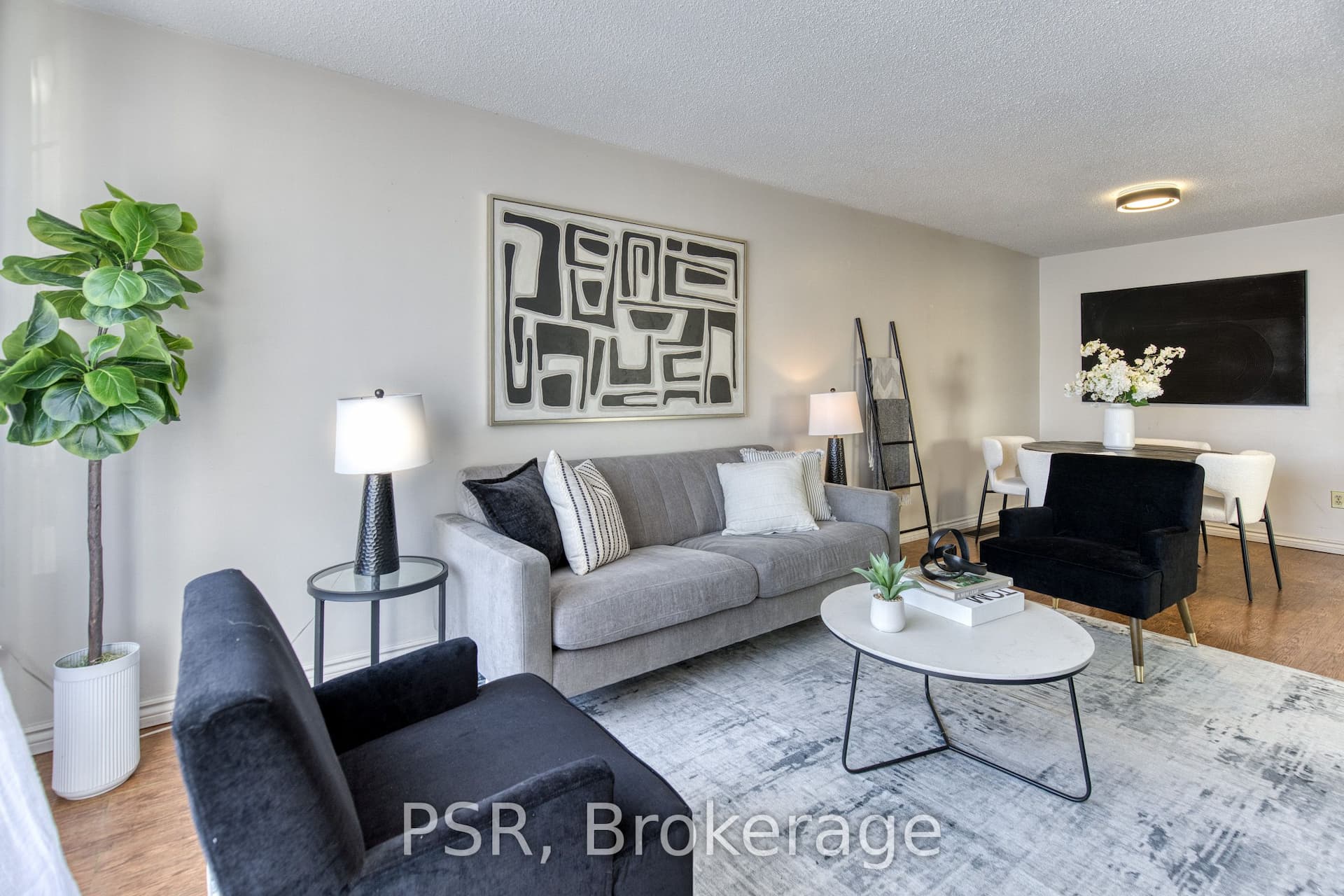 231 Heritage Drive — photo 1