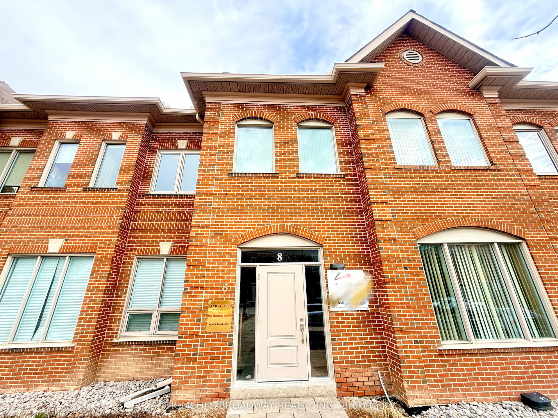 30 Wertheim Court 8 #8 — photo 1