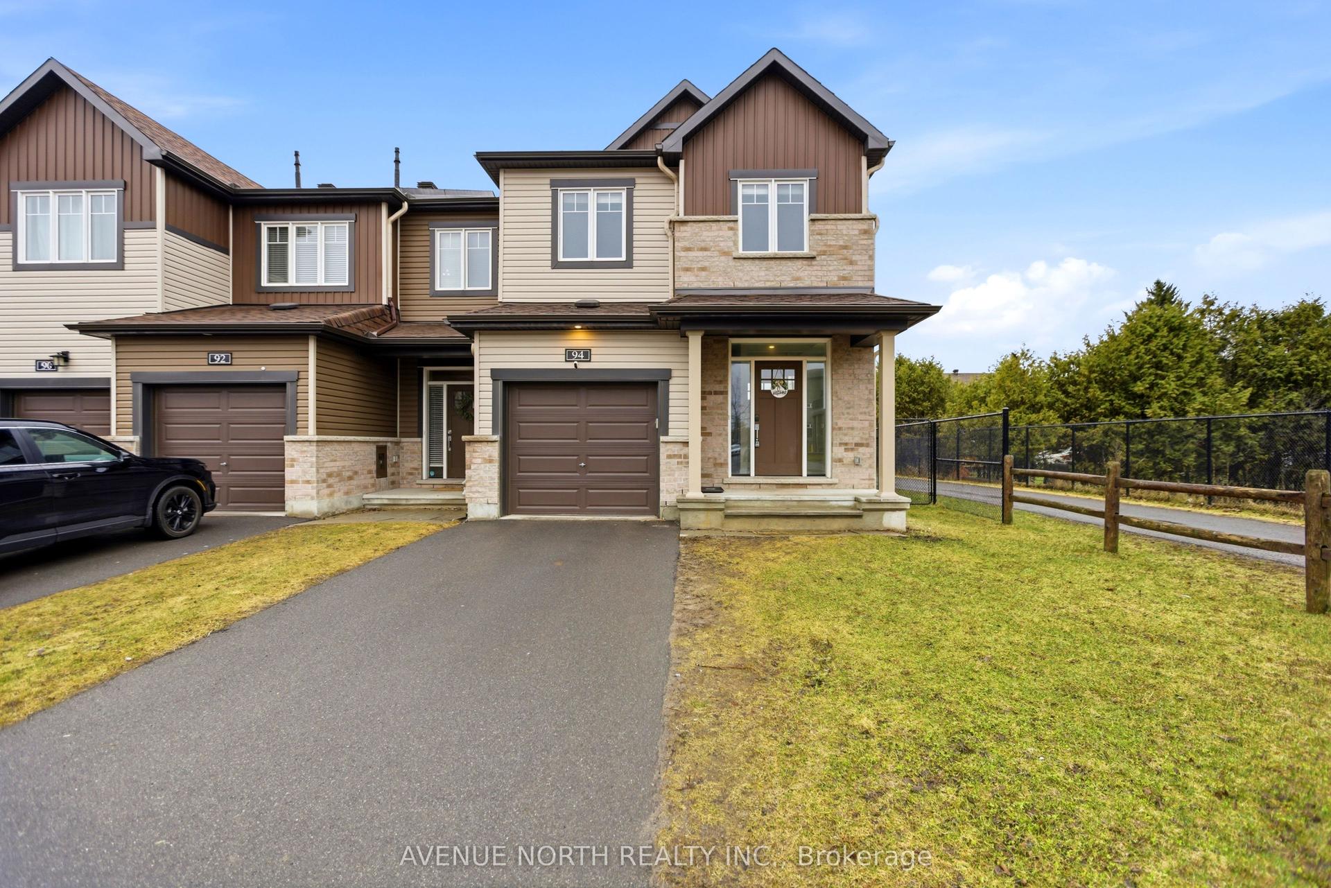 94 Gardenpost Terrace — photo 1