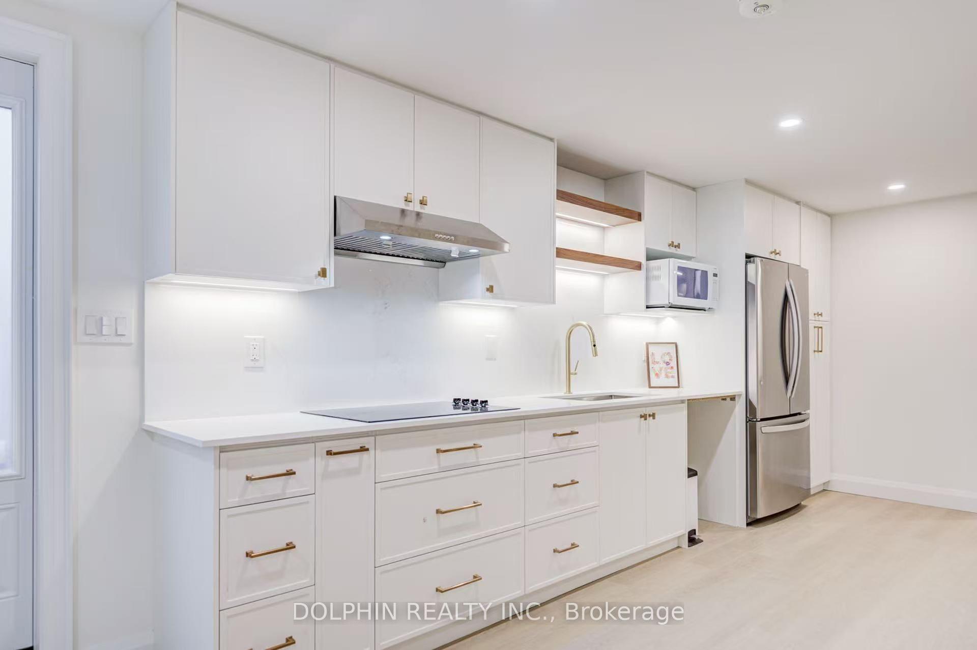 Bsmt 40 Braeside Square — photo 1