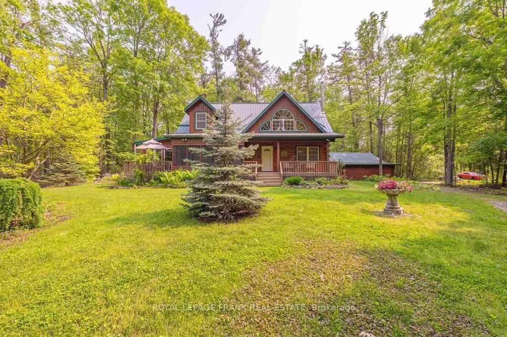 120 Sugarbush Crescent — photo 1