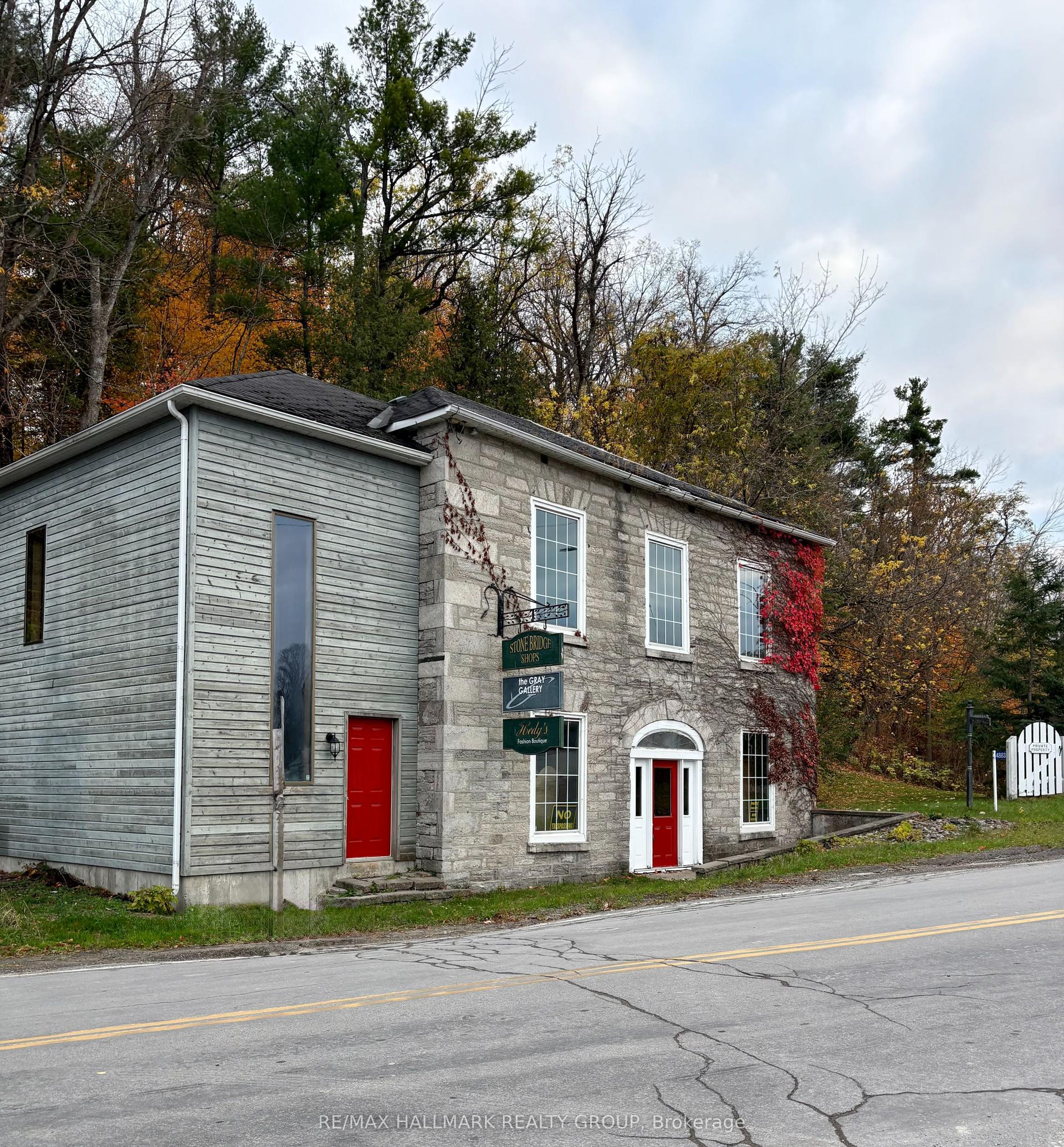 4883 Kinburn Side Road — photo 1