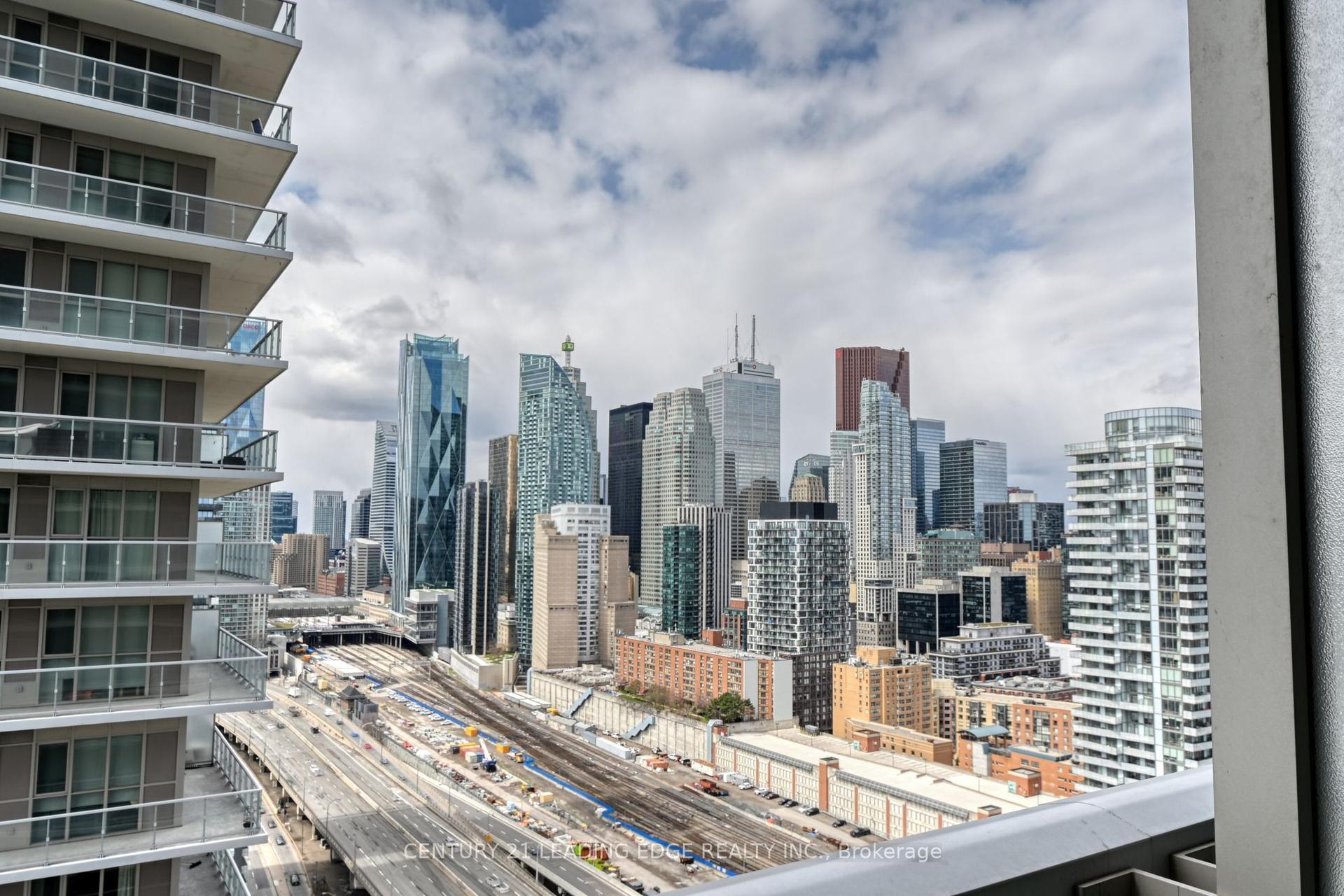 20 Richardson Street 2406 #2406 — photo 1