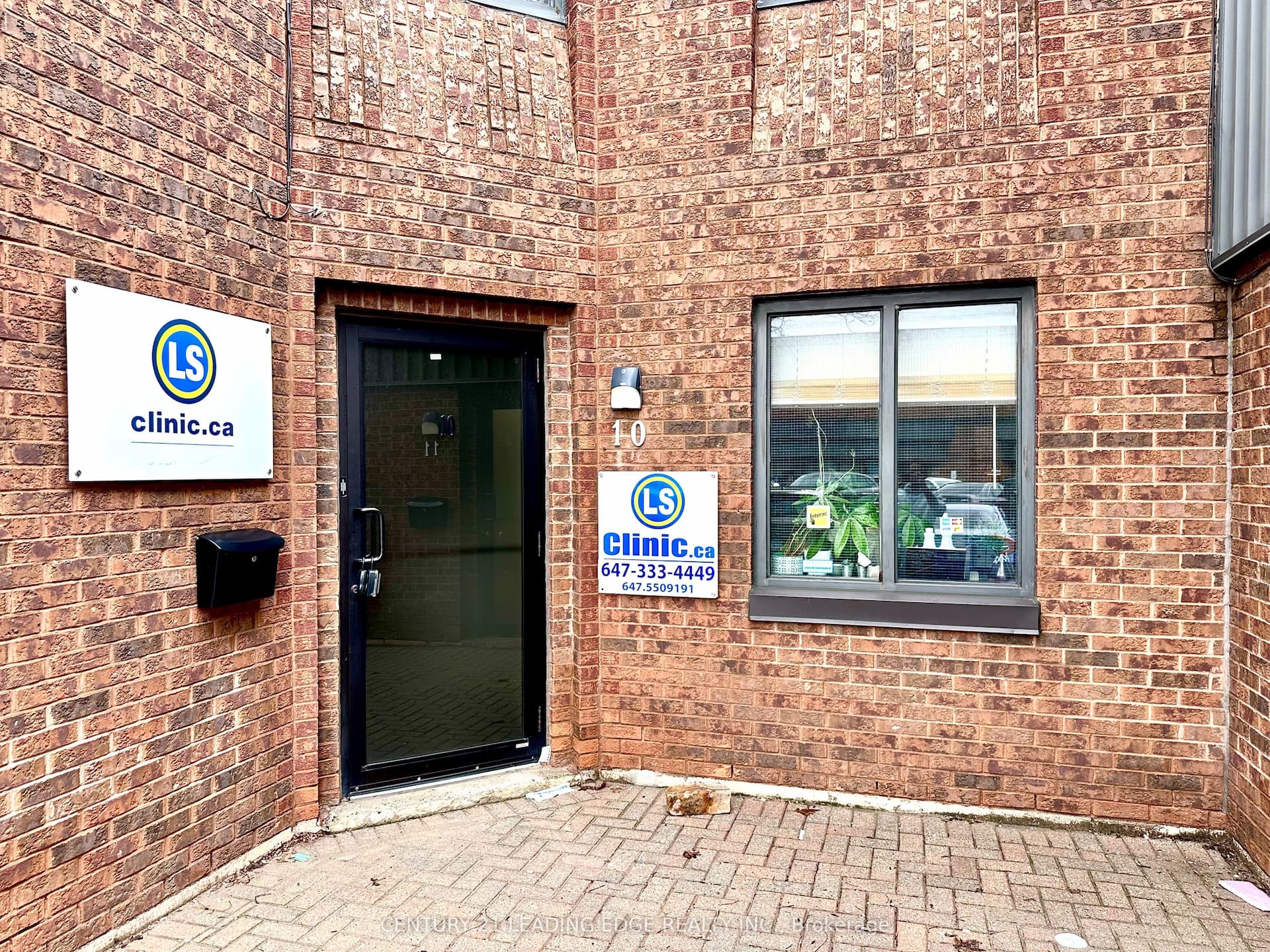 400 Esna Park Drive 10 #10 — photo 1