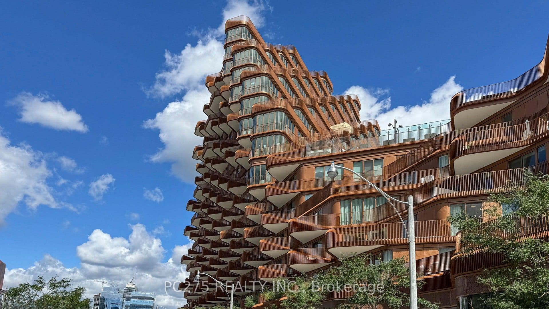 155 Merchants' Wharf N/A 325 #325 — photo 1