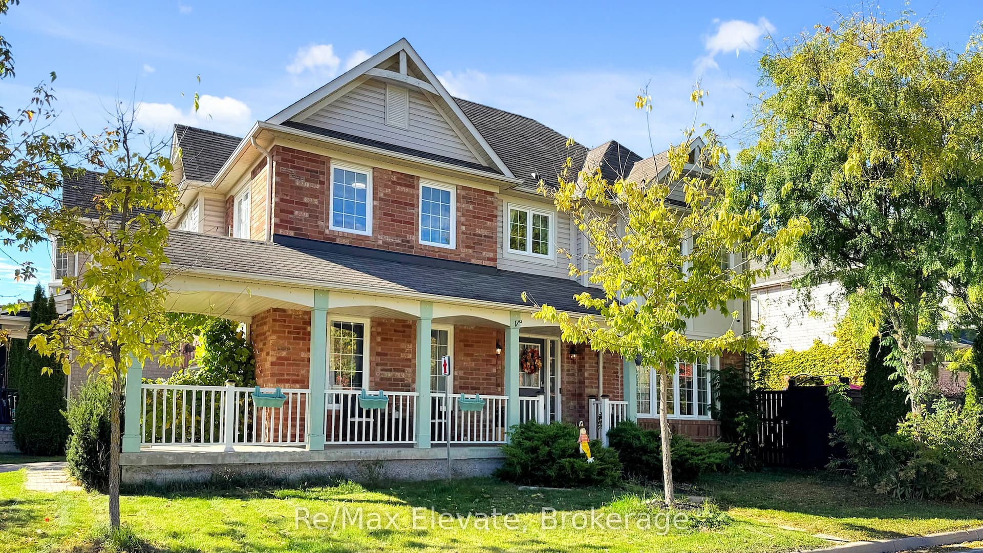 44 Callander Crescent — photo 1