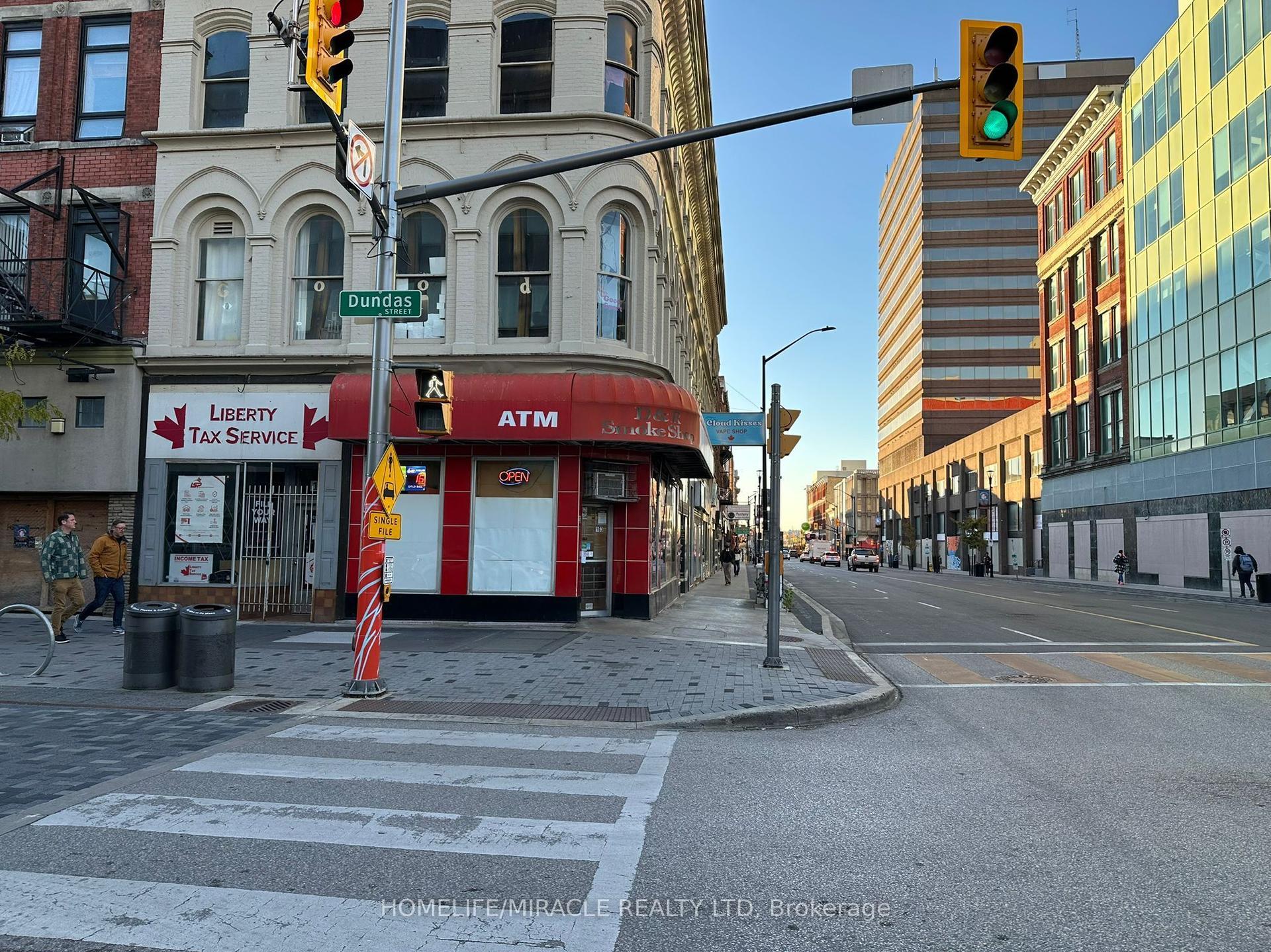163 Dundas Street — photo 1
