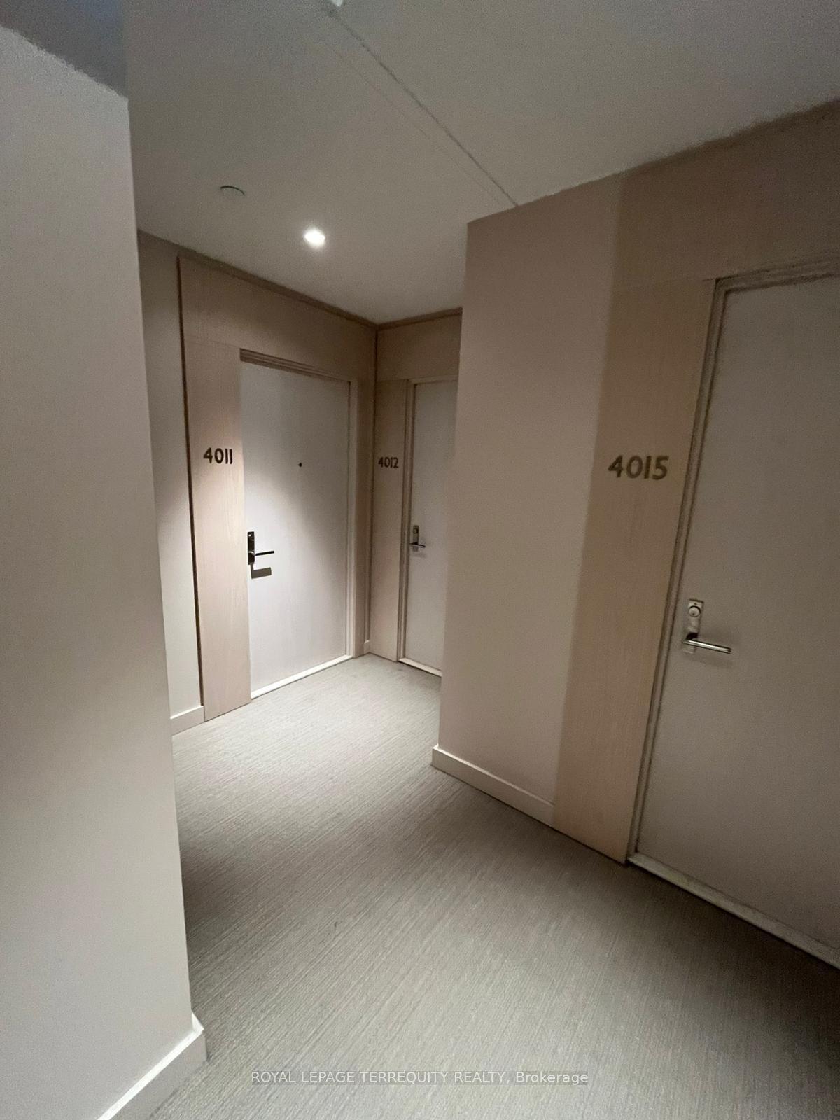 115 Blue Jays Way 4012 #4012 — photo 1