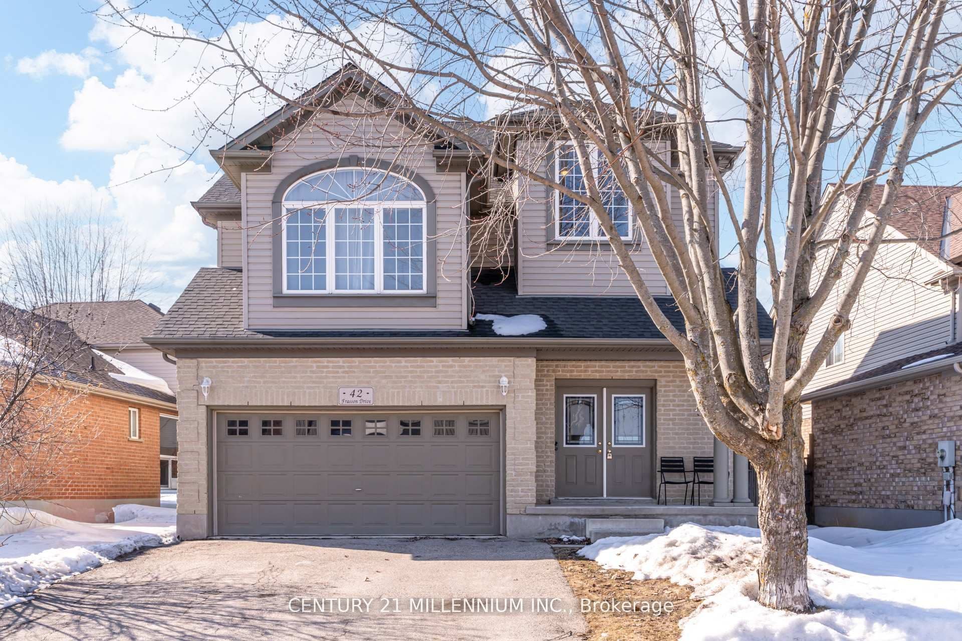 42 Frasson Drive — photo 1