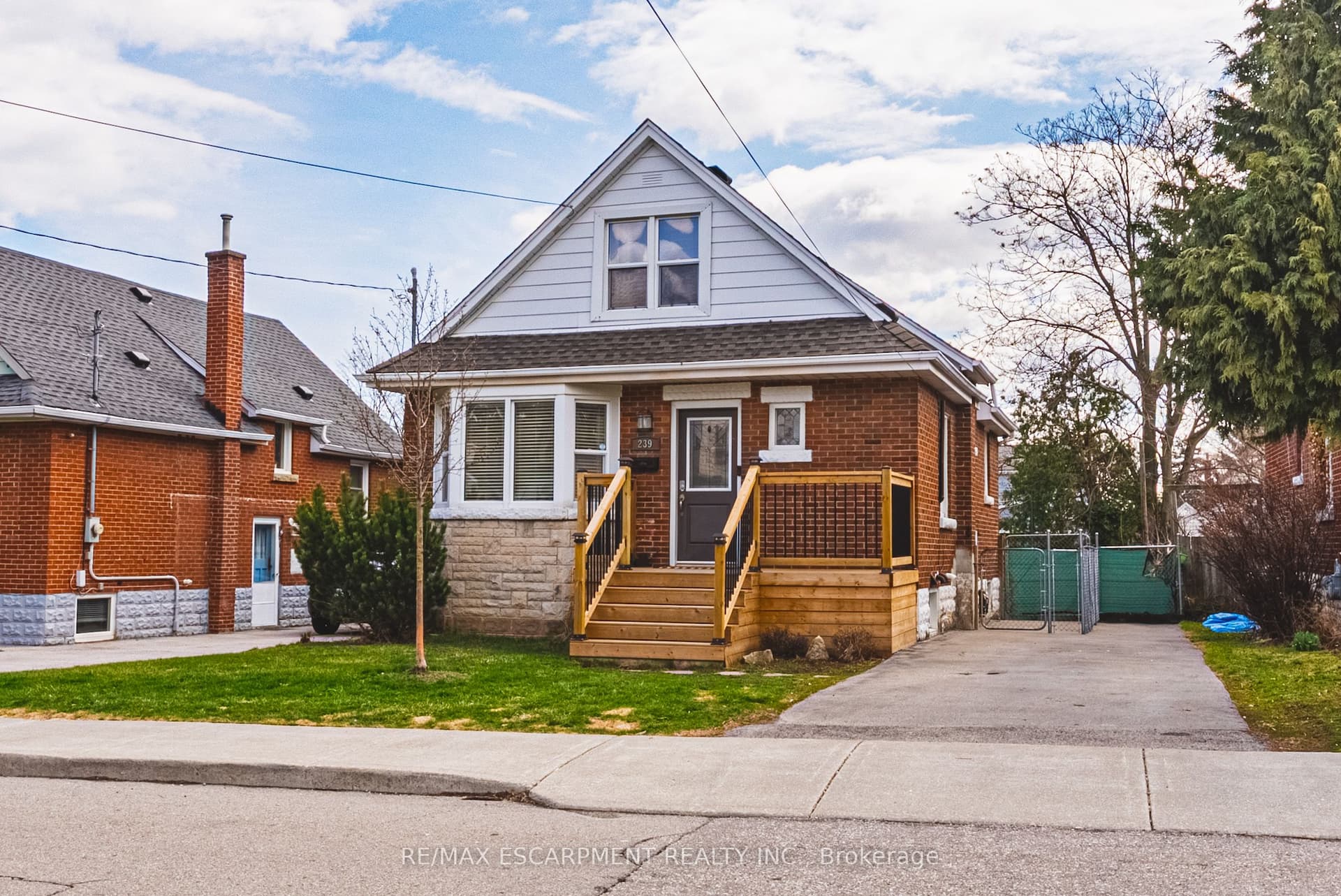 239 Rosewood Road — photo 1