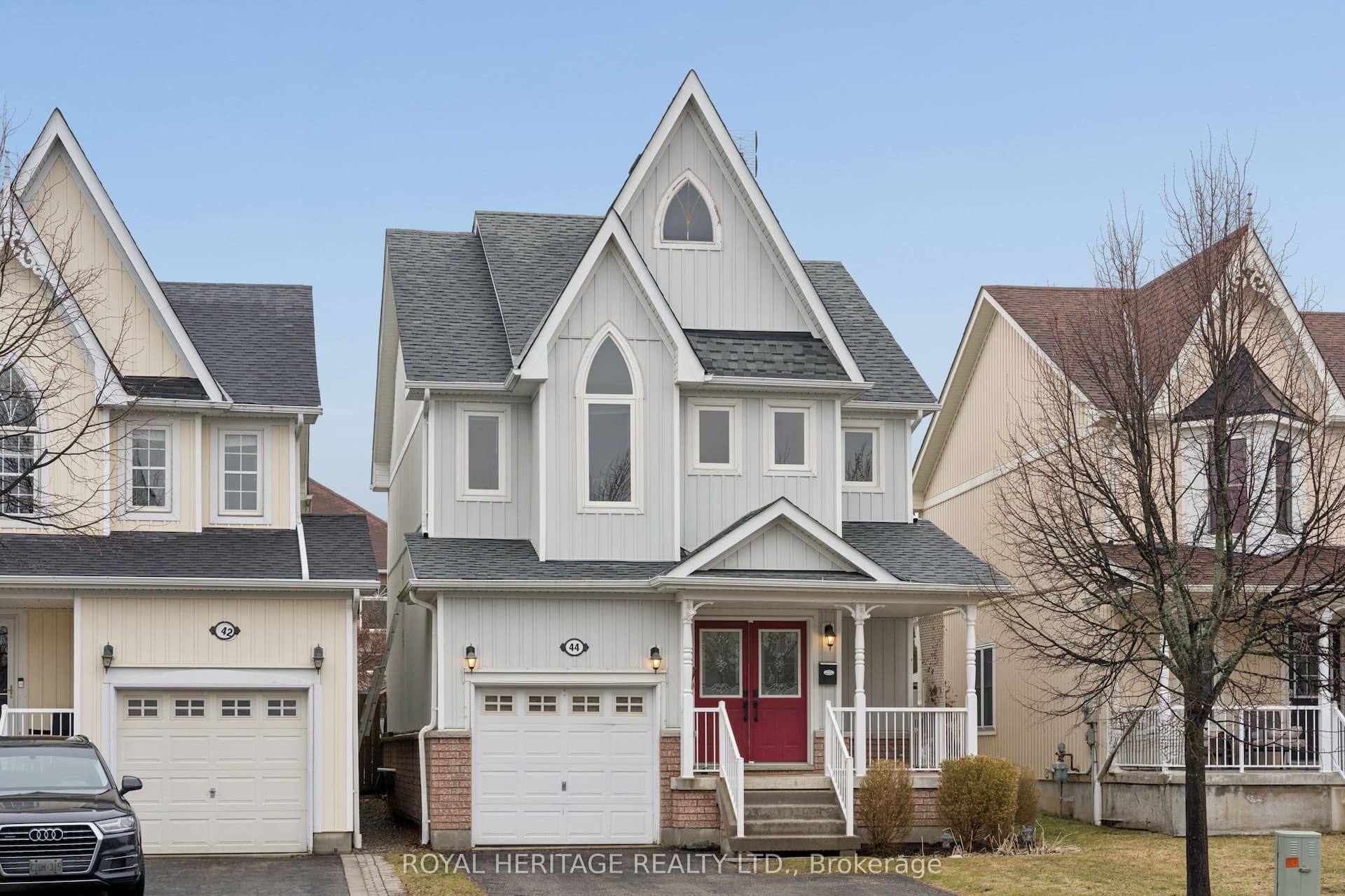 44 Cranborne Crescent — photo 1