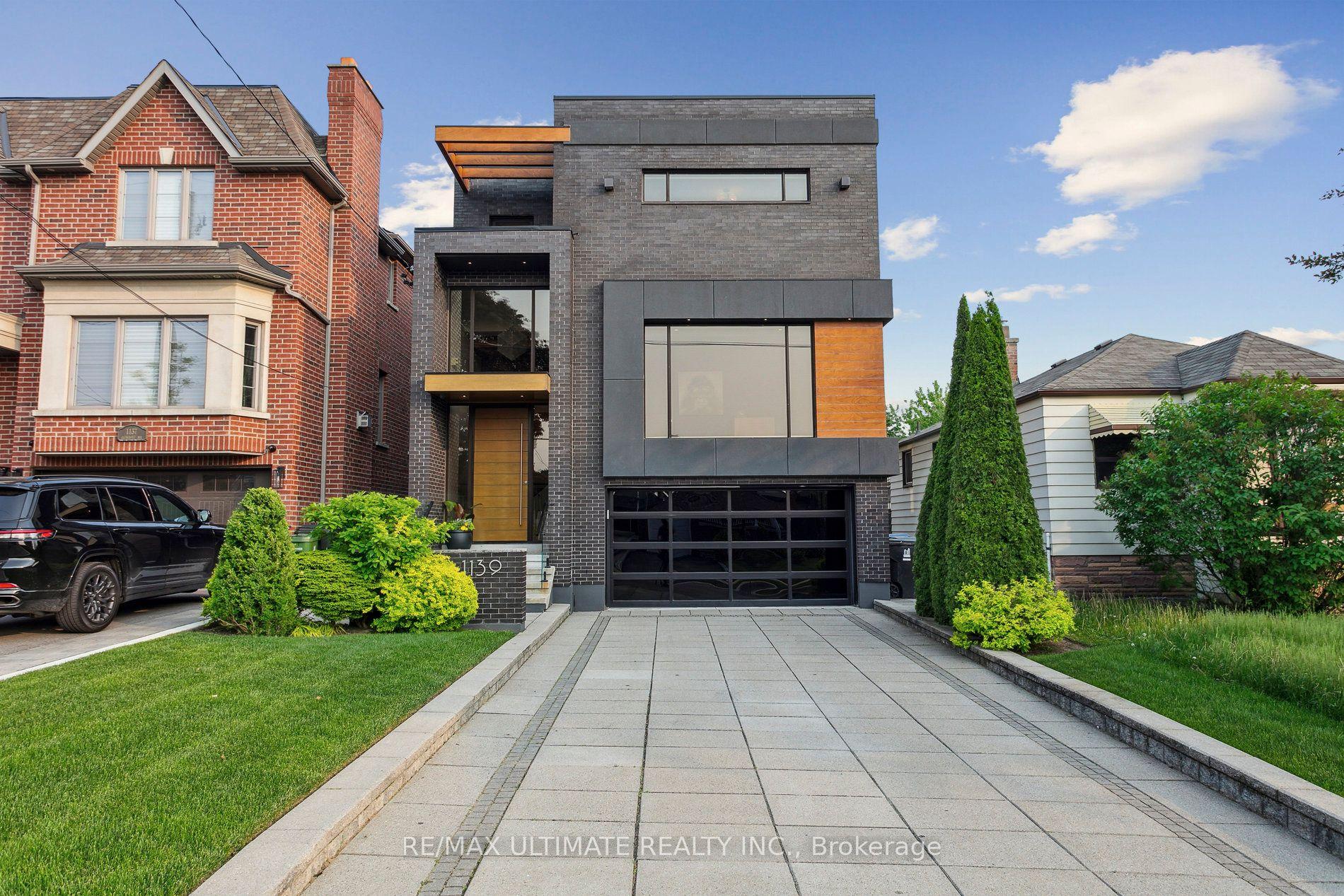 1139 Glengrove Avenue W — photo 1