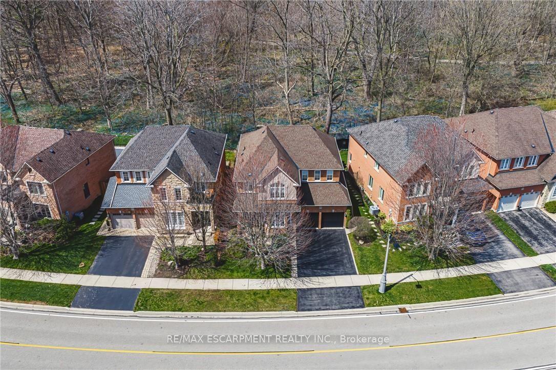 125 Creek Path Avenue — photo 1