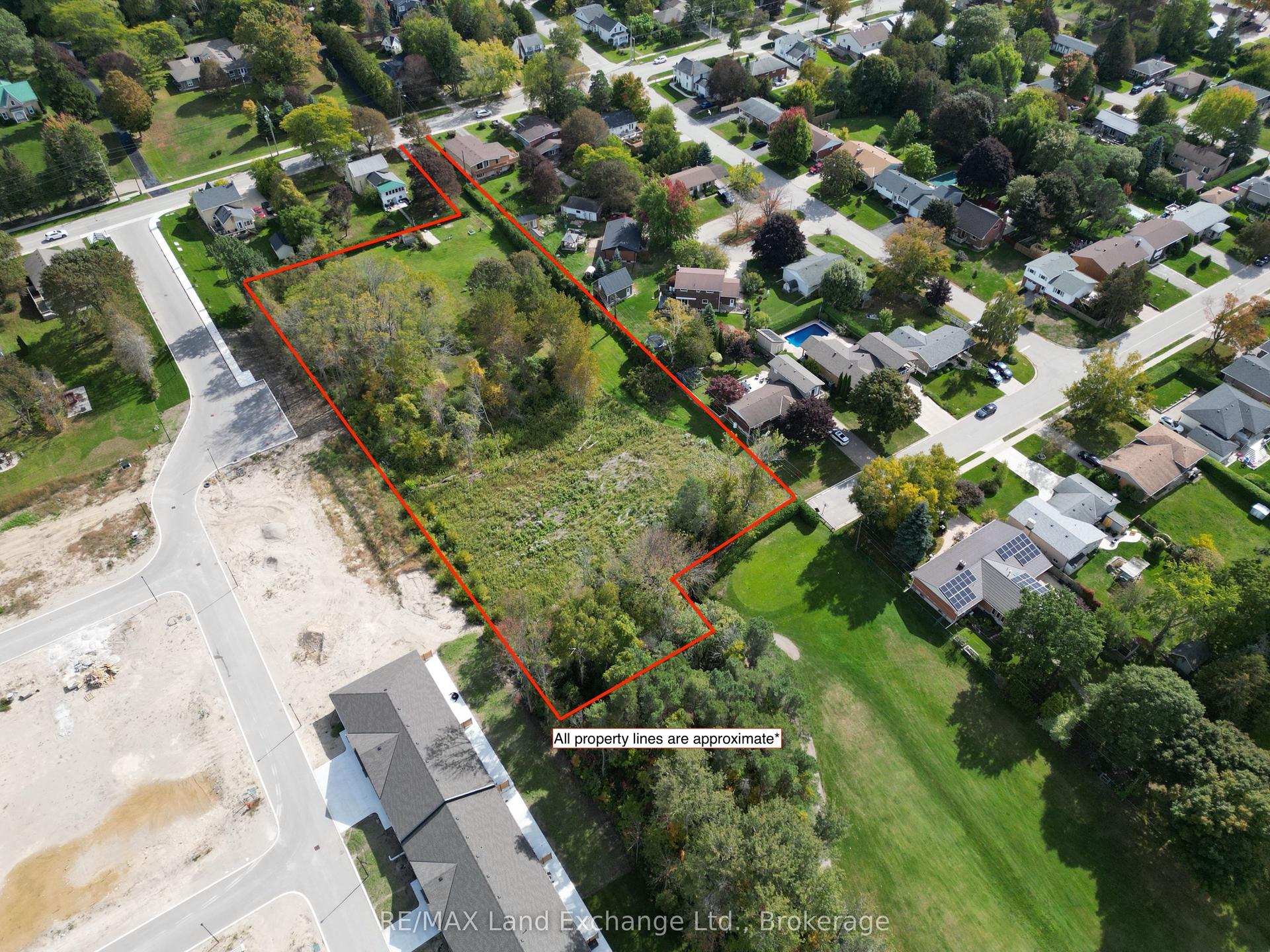 1178 Queen Street N — photo 1