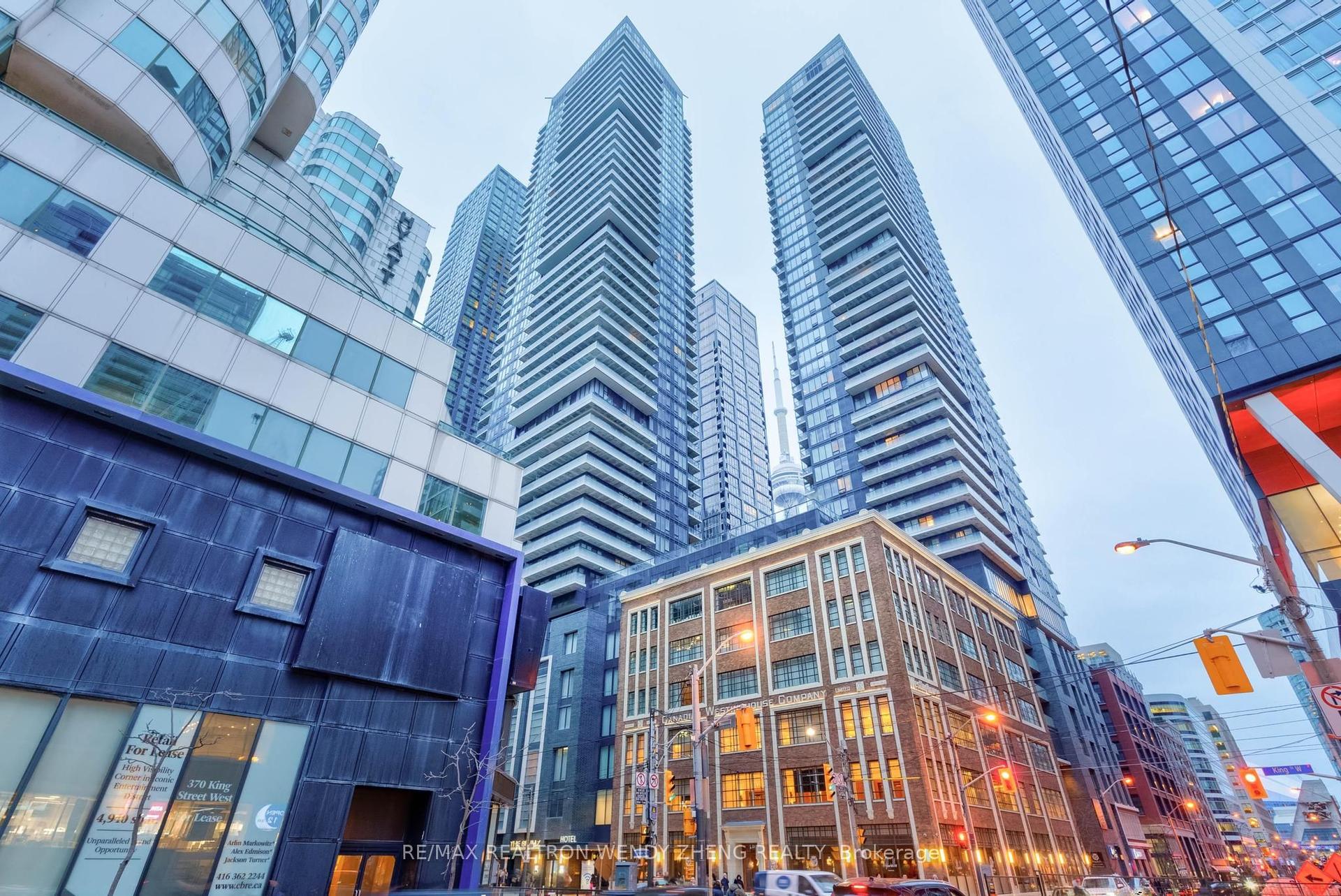 125 Blue Jays Way Street 4608 #4608 — photo 1