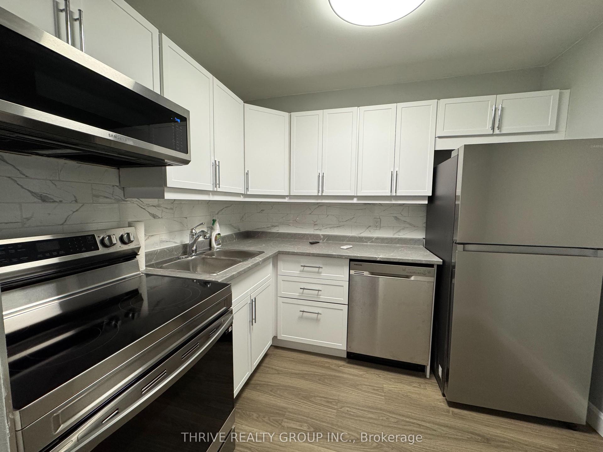 563 Mornington Avenue 611 #611 — photo 1