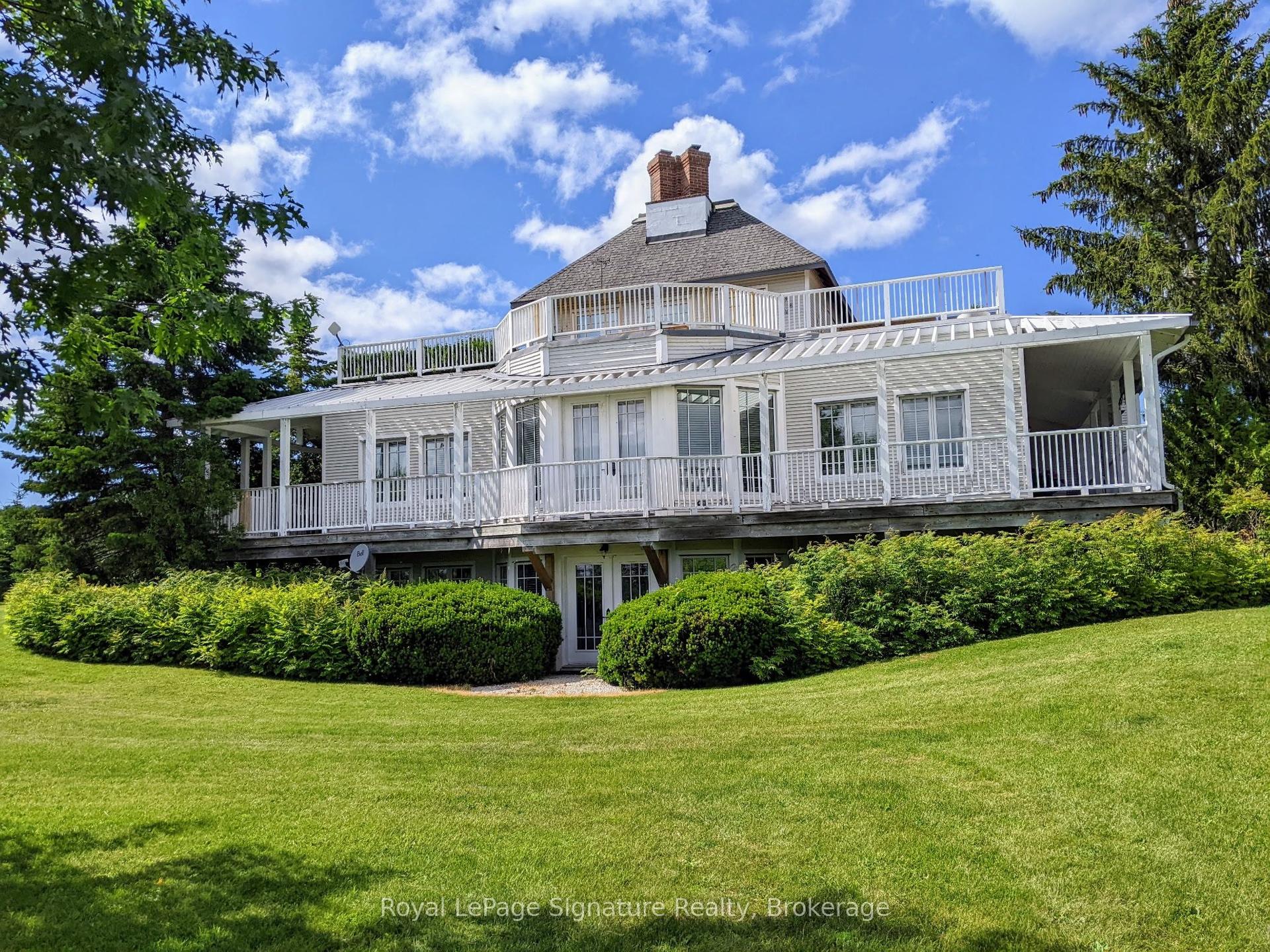 807035 25th Side Road — photo 1