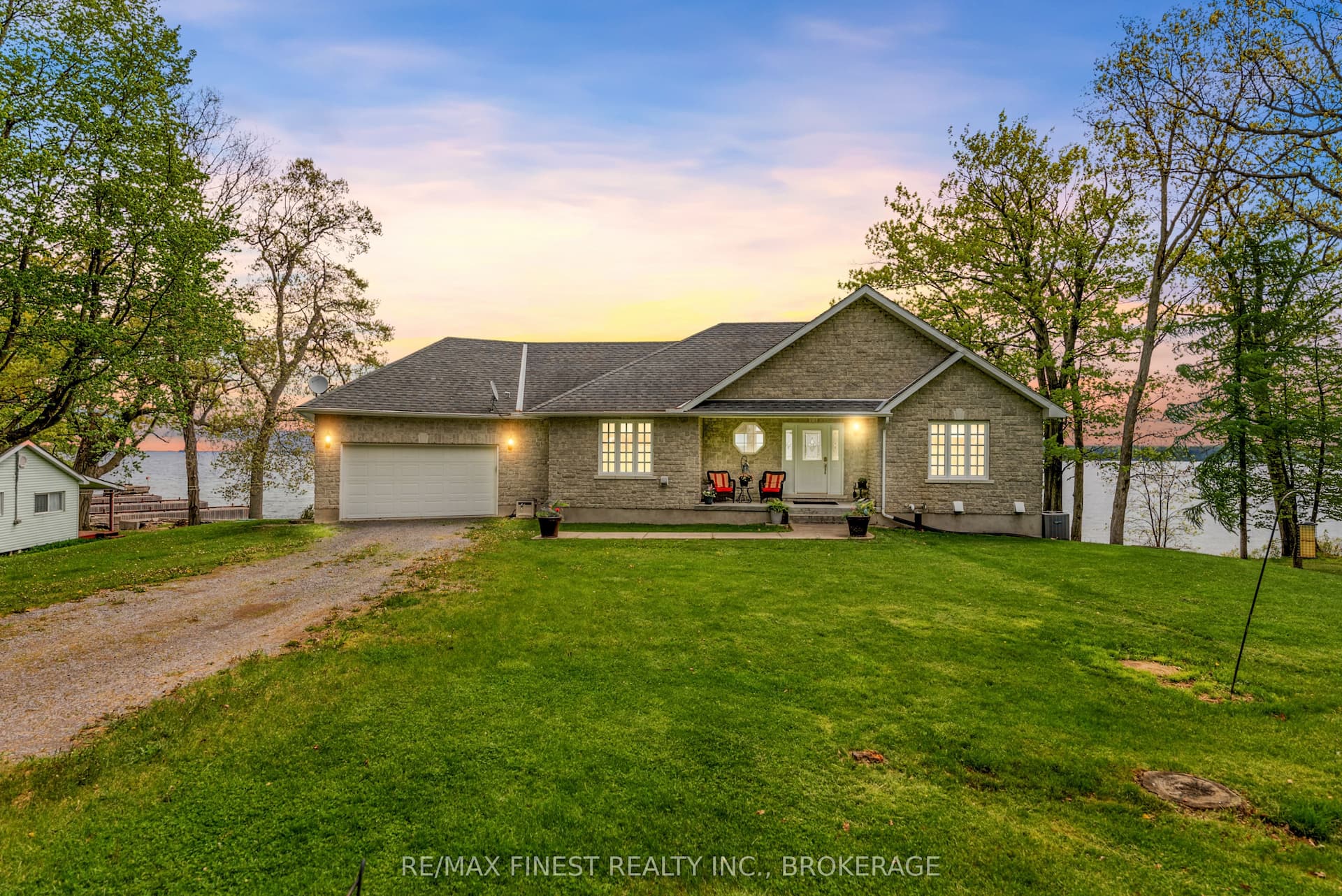 121 Hickory Lane — photo 1