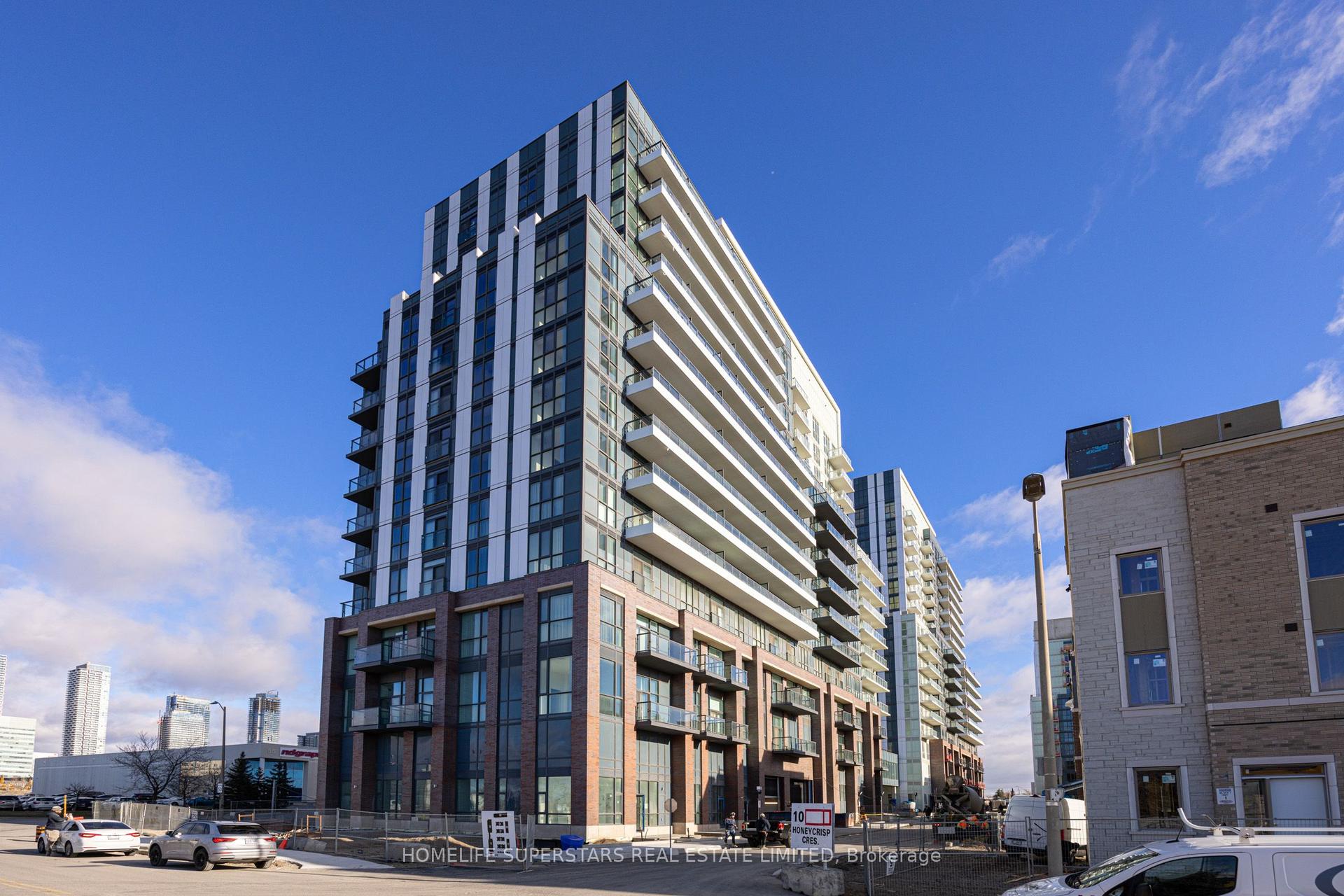 10 Honeycrisp Crescent 207 #207 — photo 1