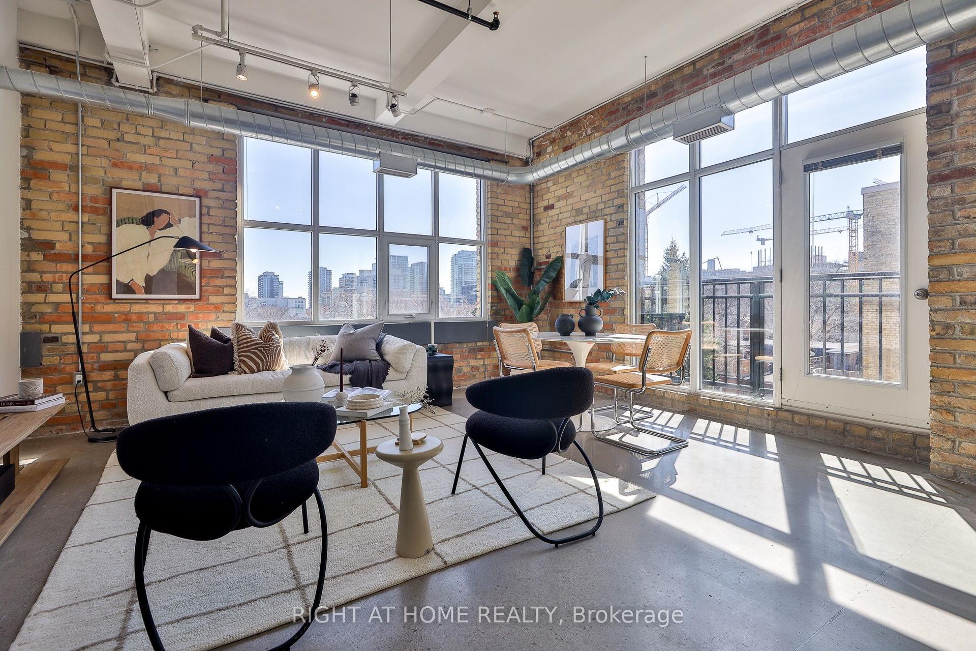 955 Queen Street W 519 #519 — photo 1