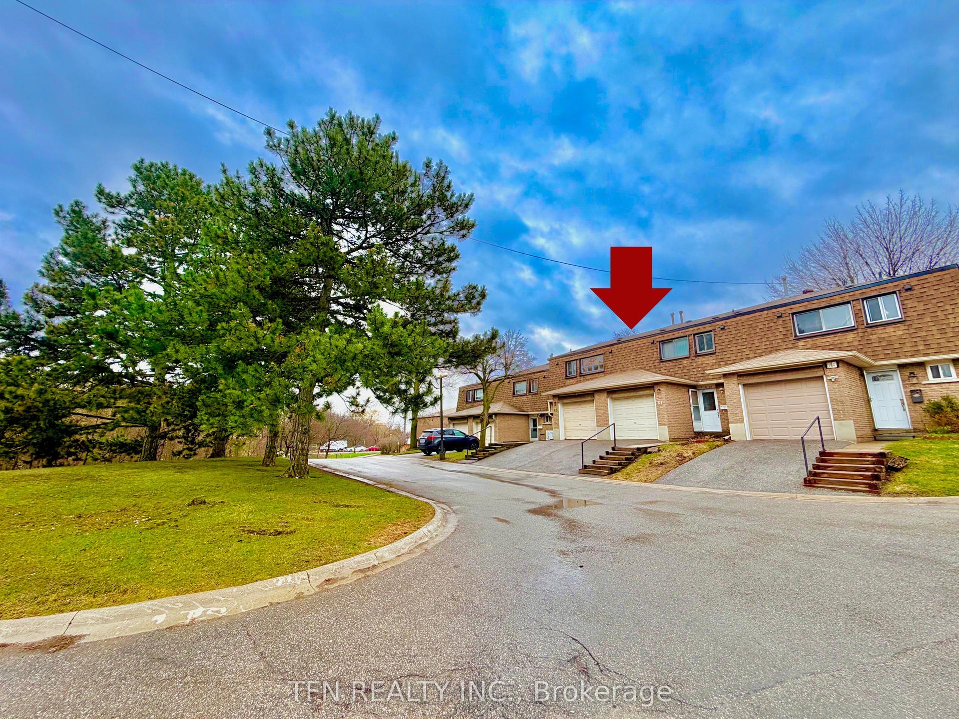 121 L'amoreaux Drive 67 #67 — photo 1