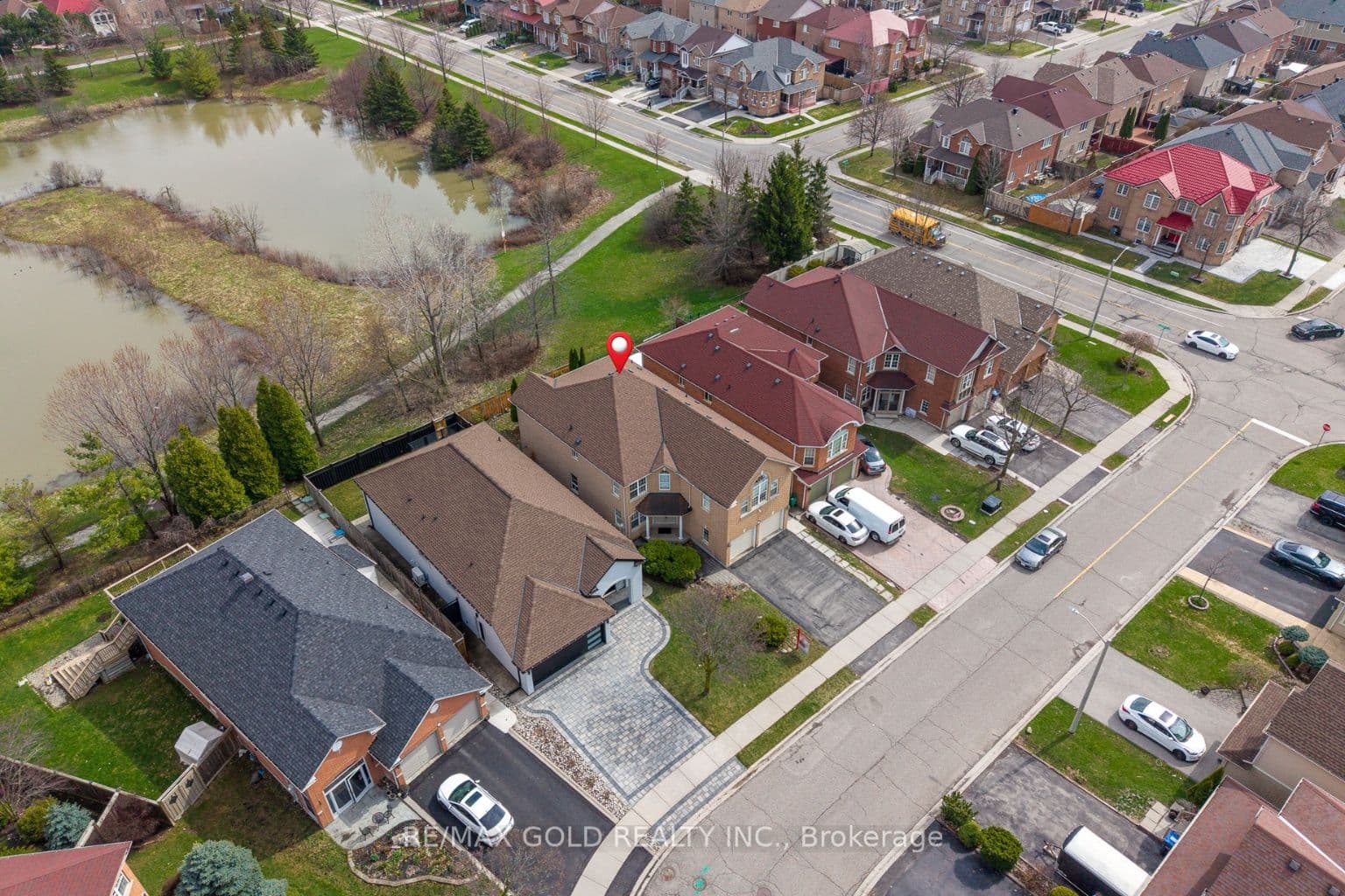 7 Sheepberry Terrace — photo 1