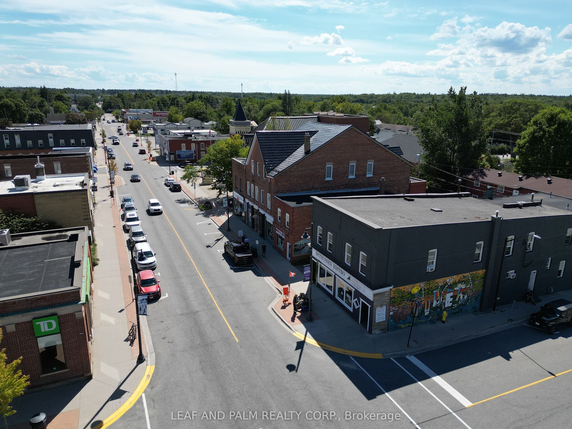 205 Muskoka Road South Road — photo 1