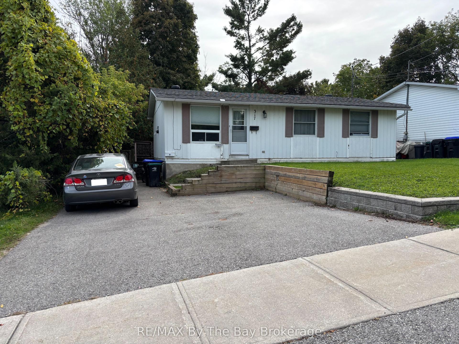 317 Hugel Avenue — photo 1