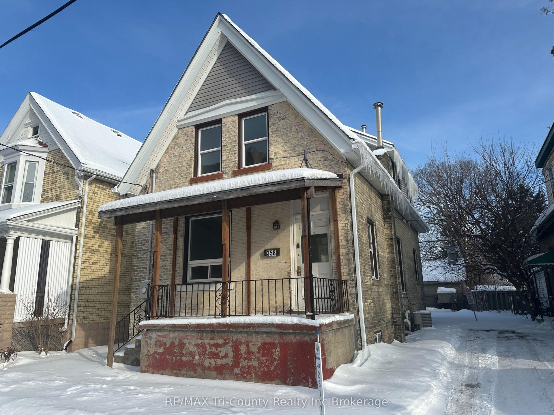 358 Glebe Street E — photo 1