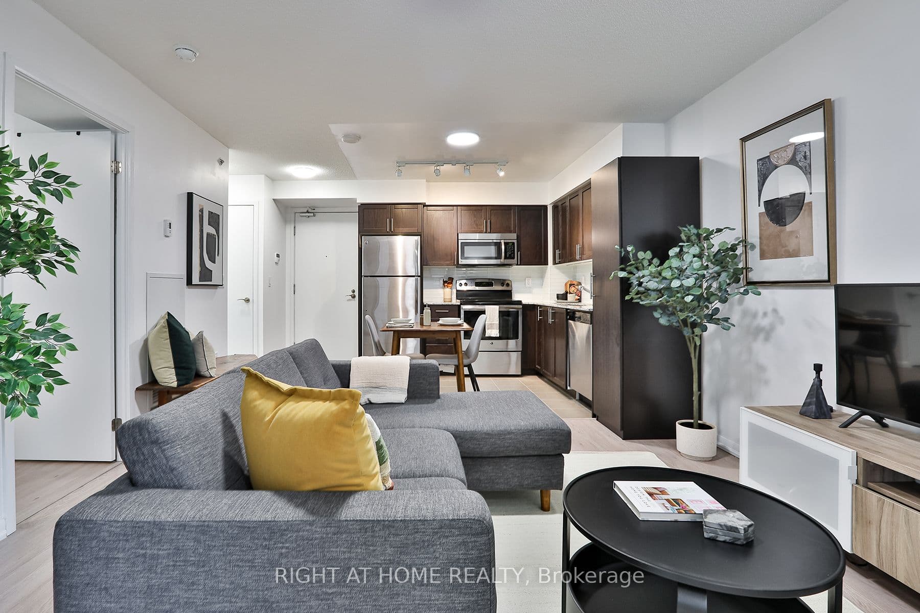 830 Lawrence Avenue W 335 #335 — photo 1