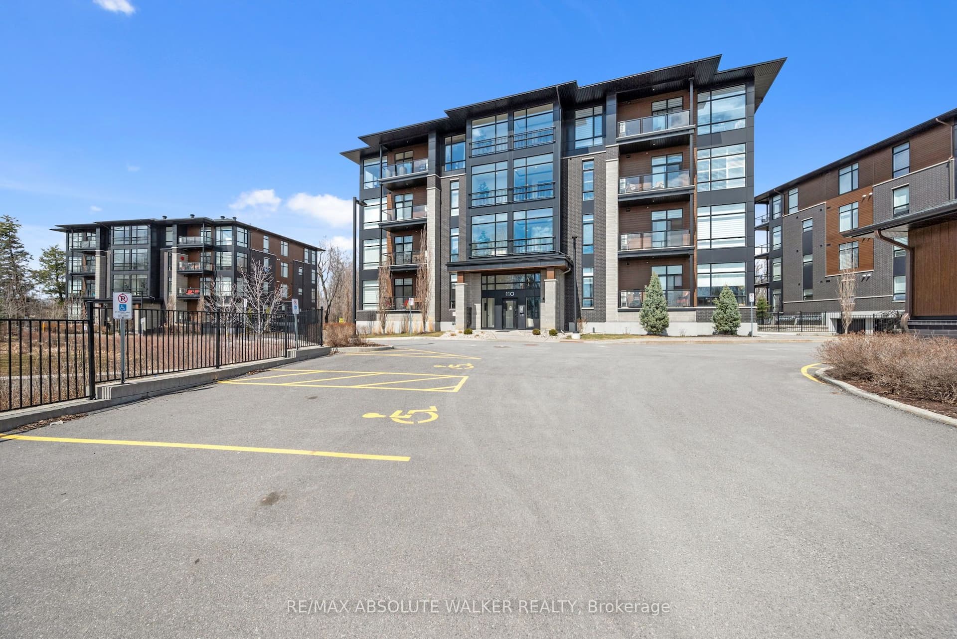 110 Cortile Private 104 #104 — photo 1