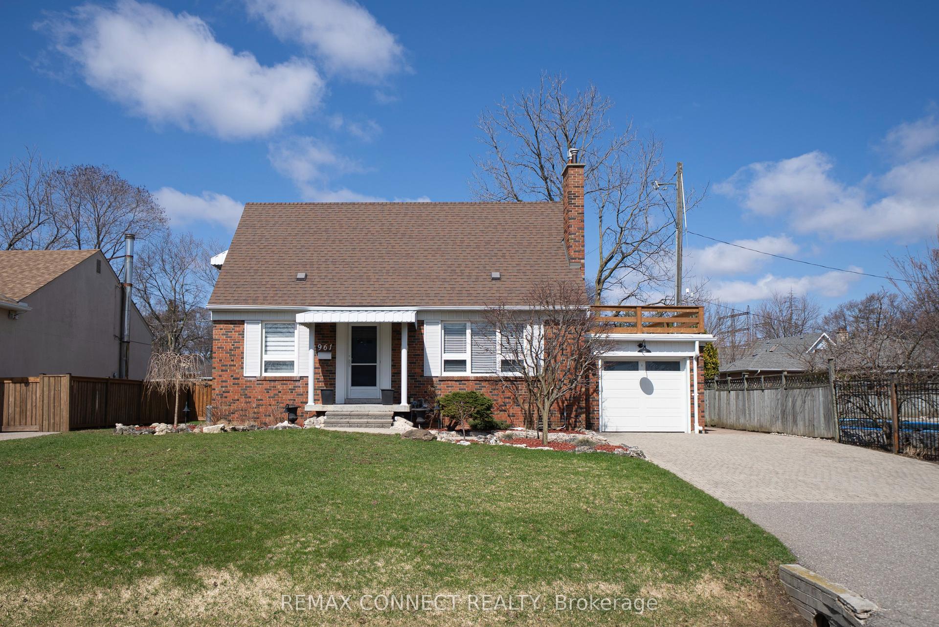 961 Ribston Road — photo 1