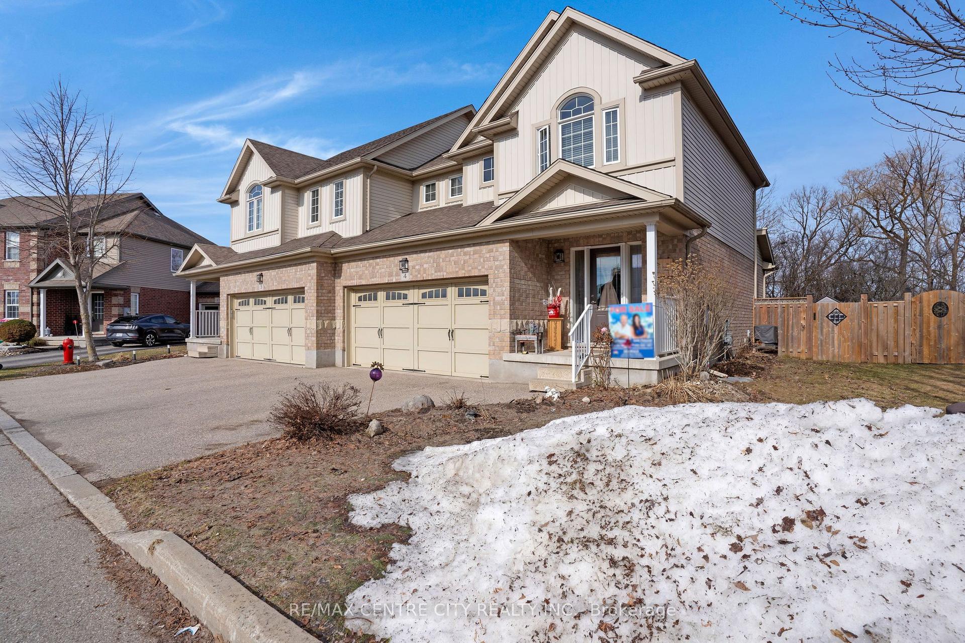 214 Snyder's Road E 4 #4 — photo 1