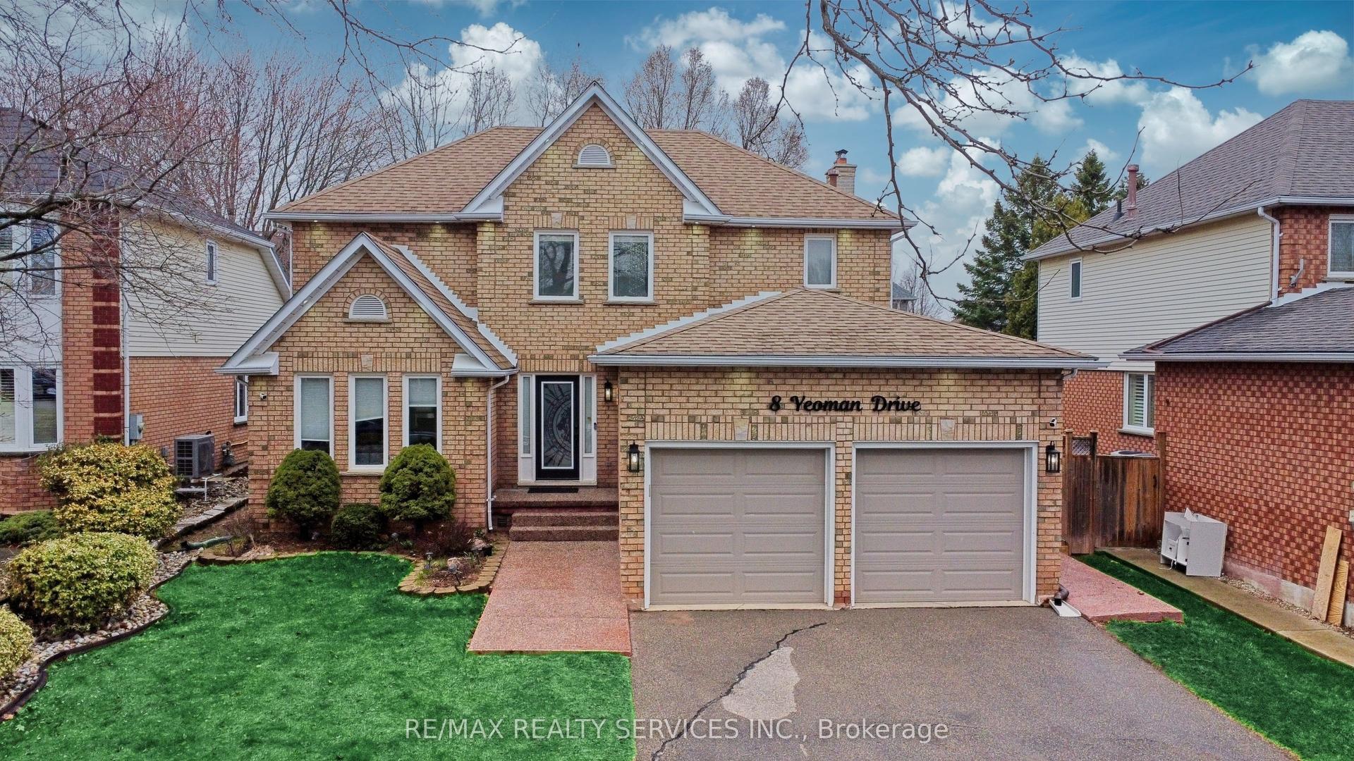 8 Yeoman Drive — photo 1