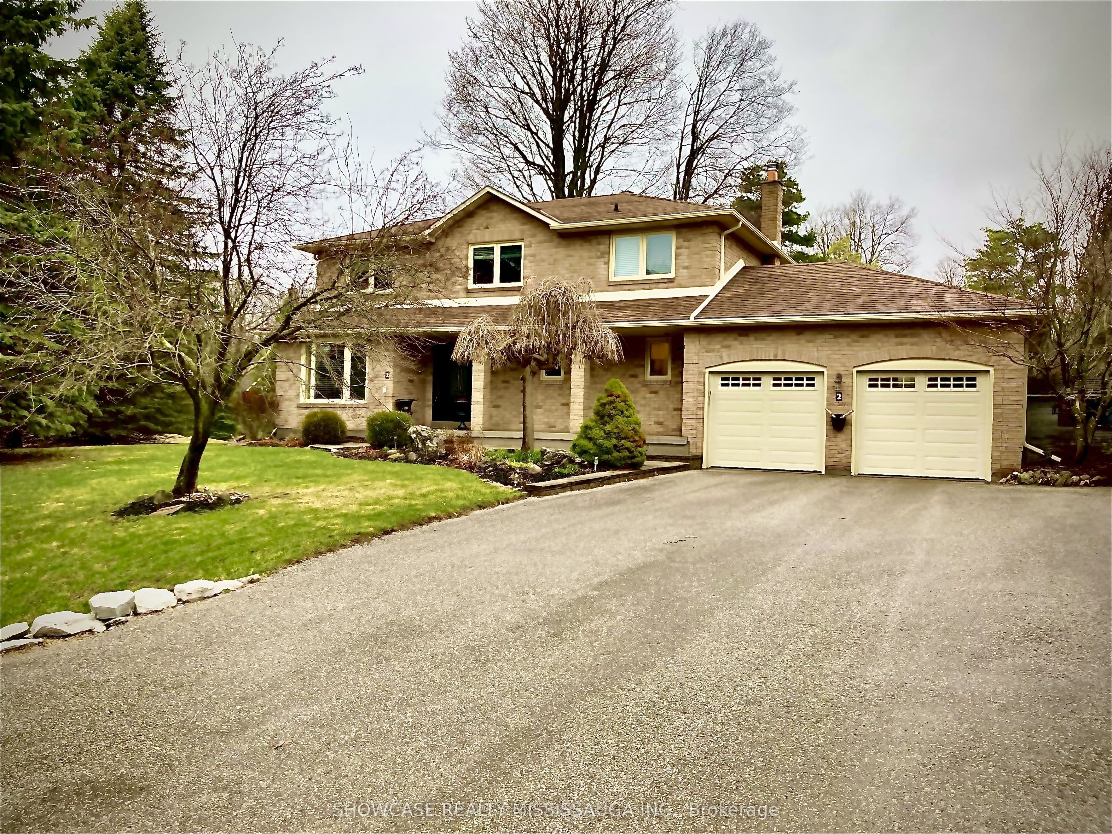 2 Old Oak Lane — photo 1