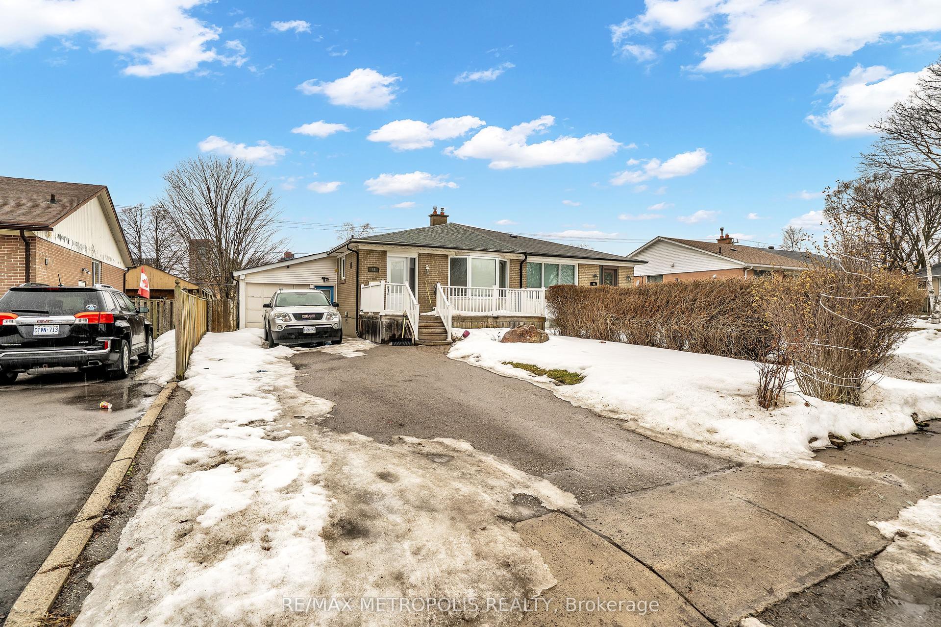 48 Billingsgate Crescent Bsmt #Bsmt — photo 1