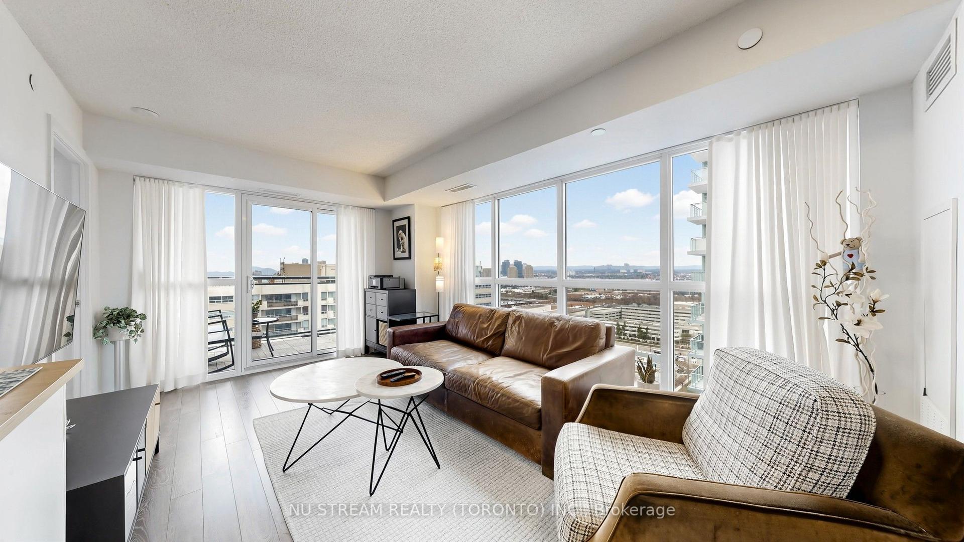 20 Meadowglen Place 2109 #2109 — photo 1