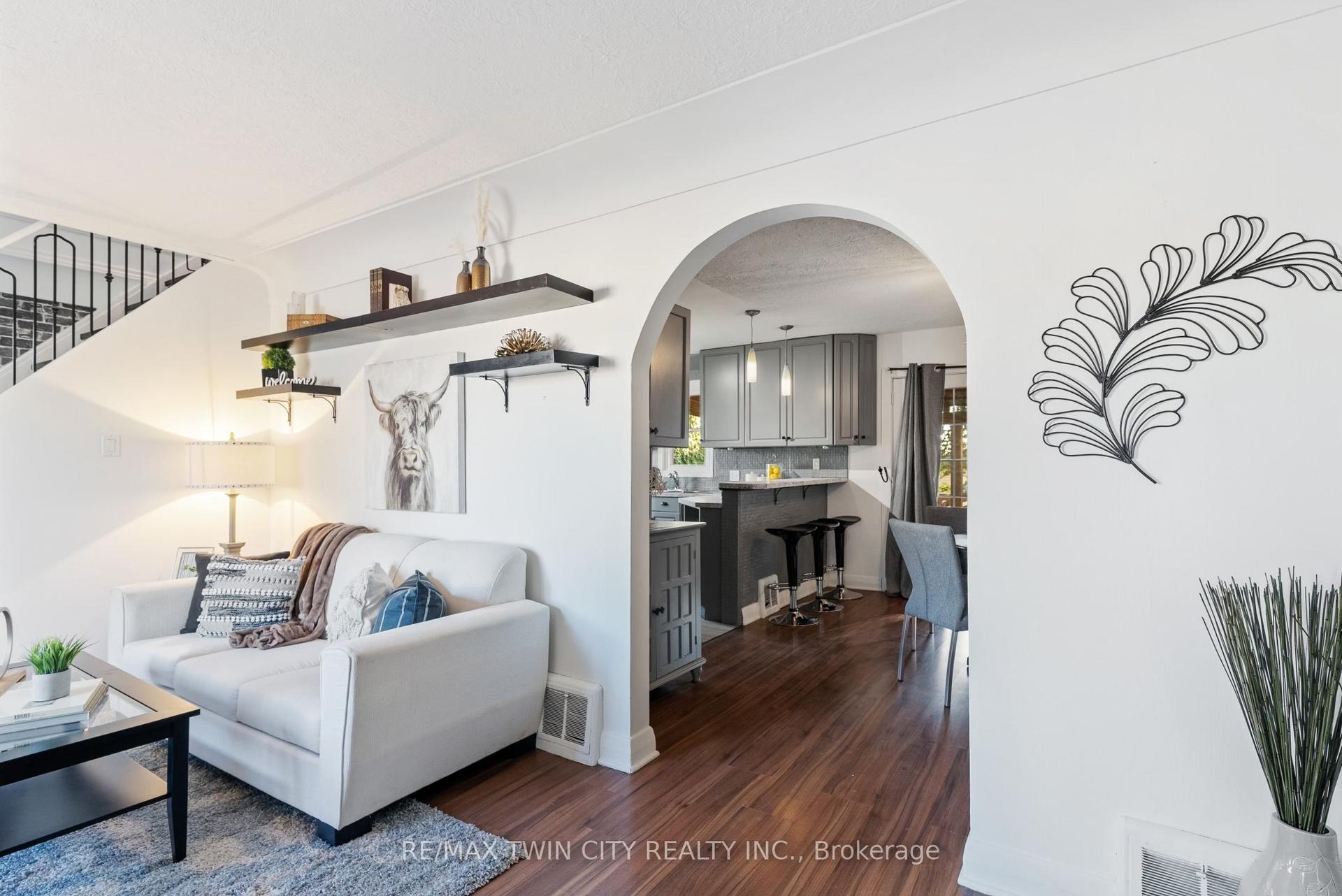 417 BURDICK Place — photo 1