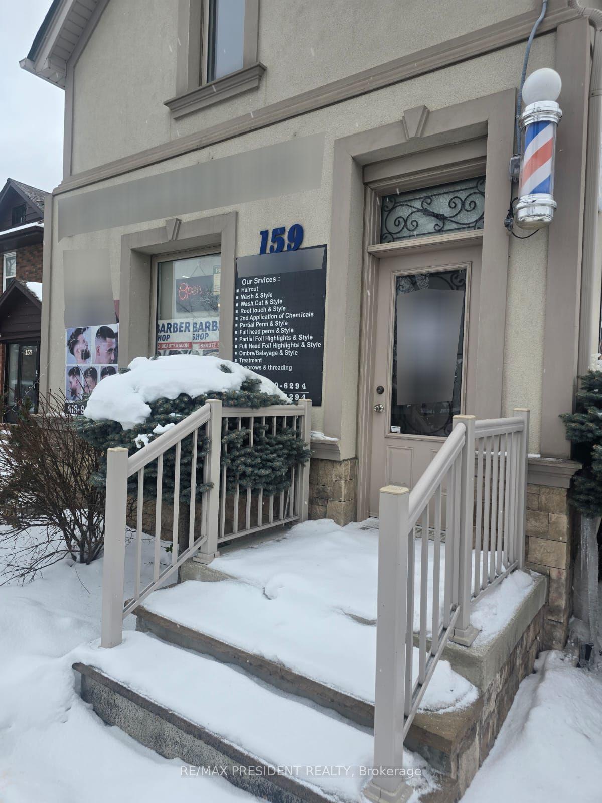 159 Queen Street W — photo 1