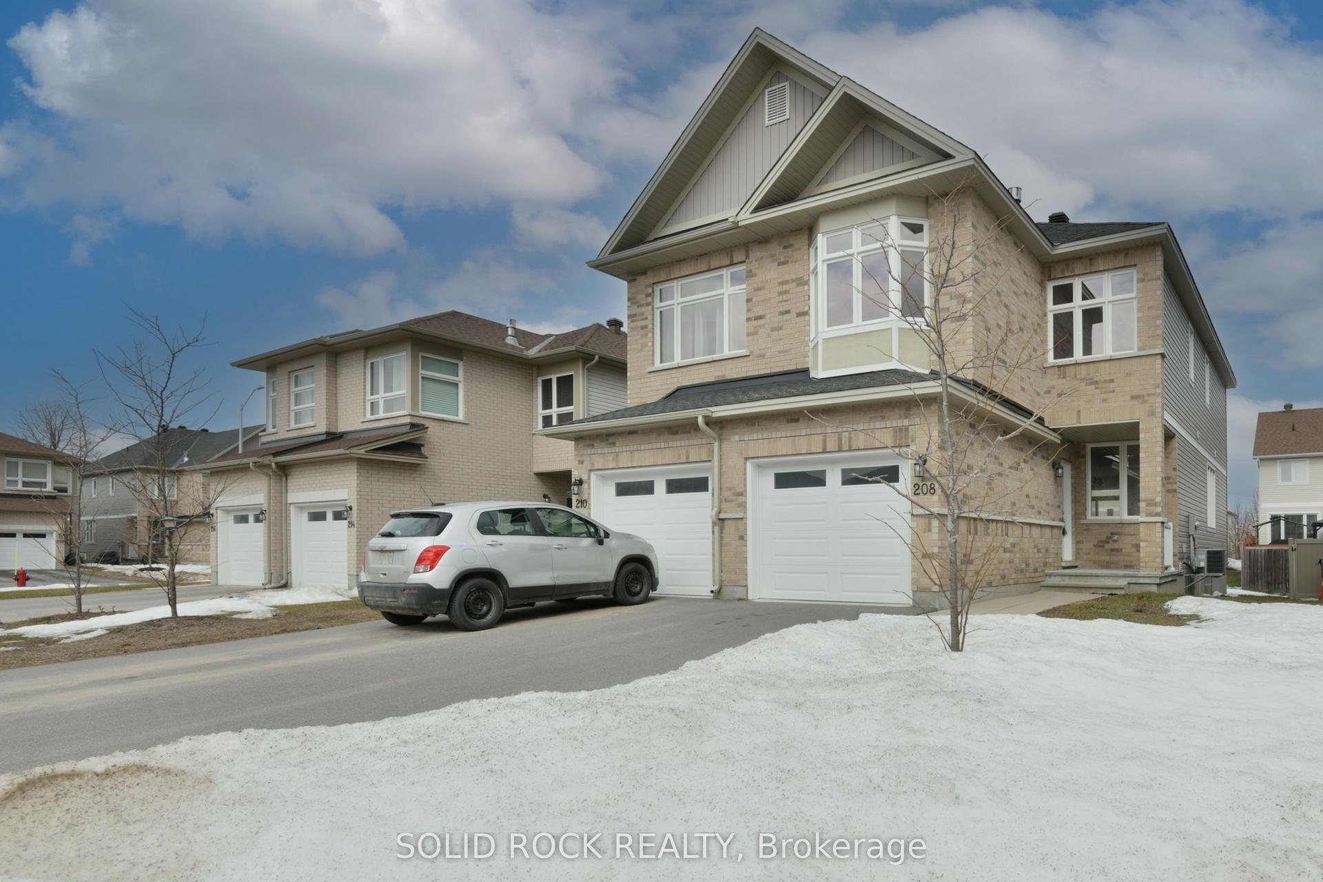 208 Bert Hall Street — photo 1