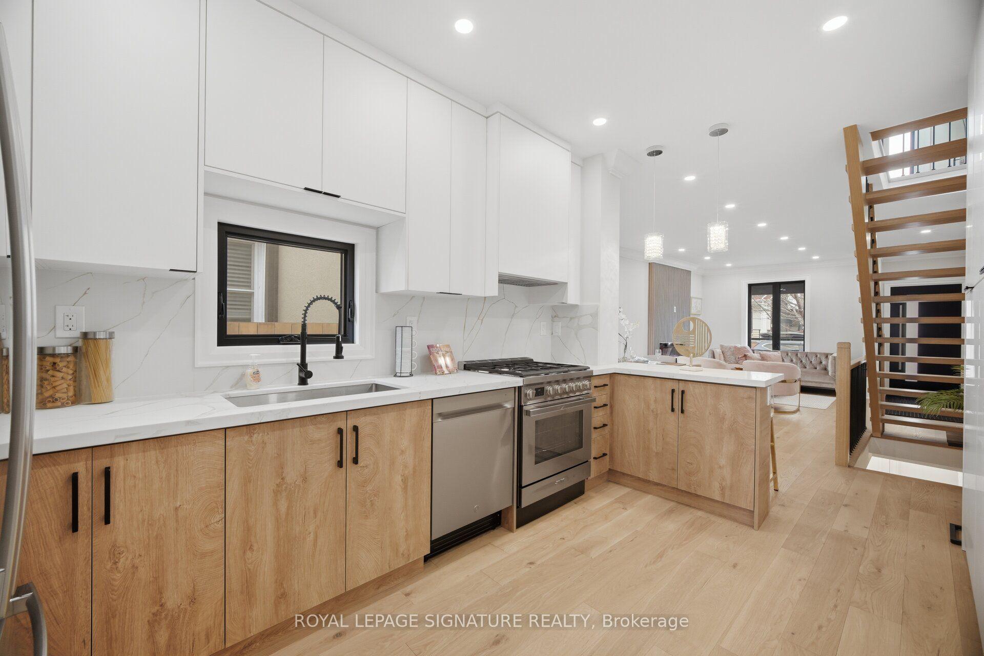 241 Maria Street — photo 1