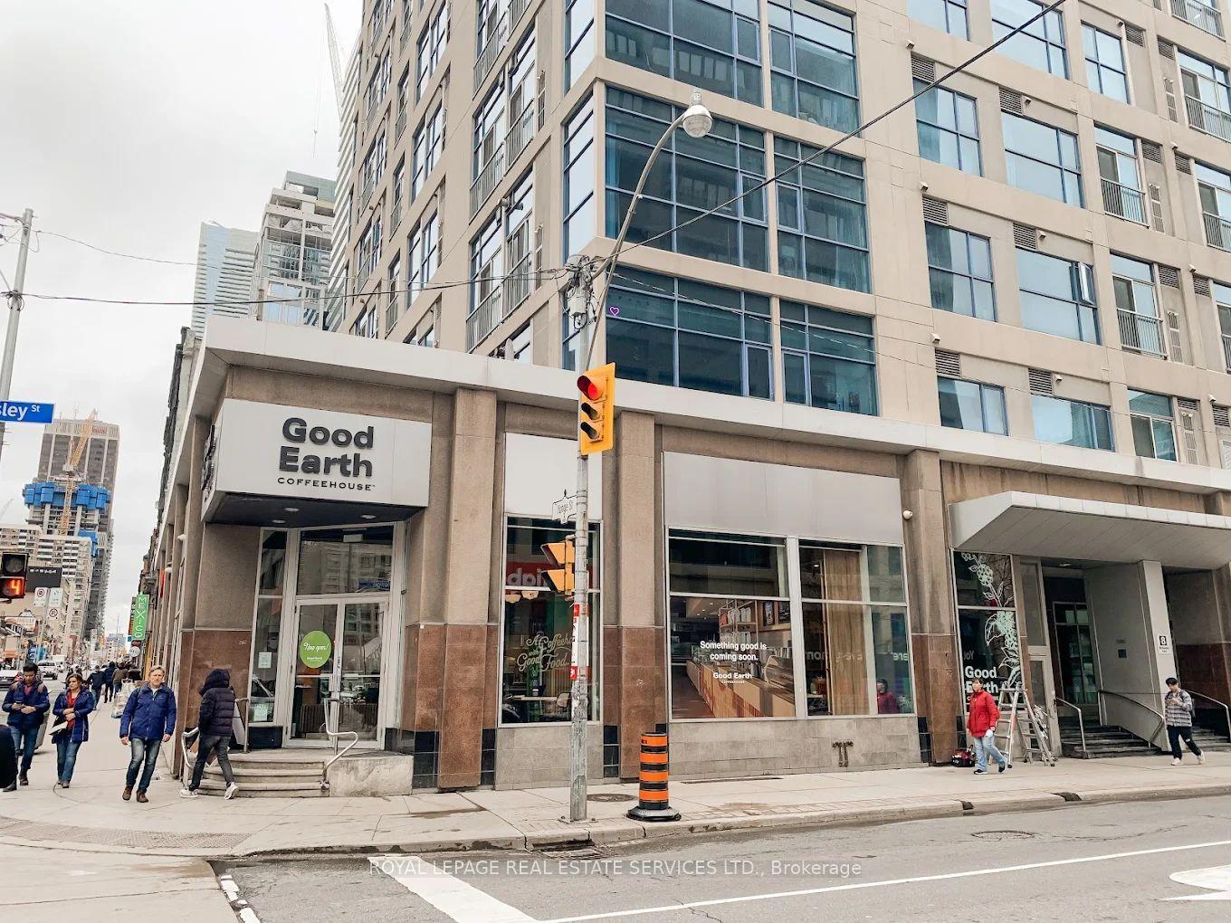 8 Wellesley Street — photo 1