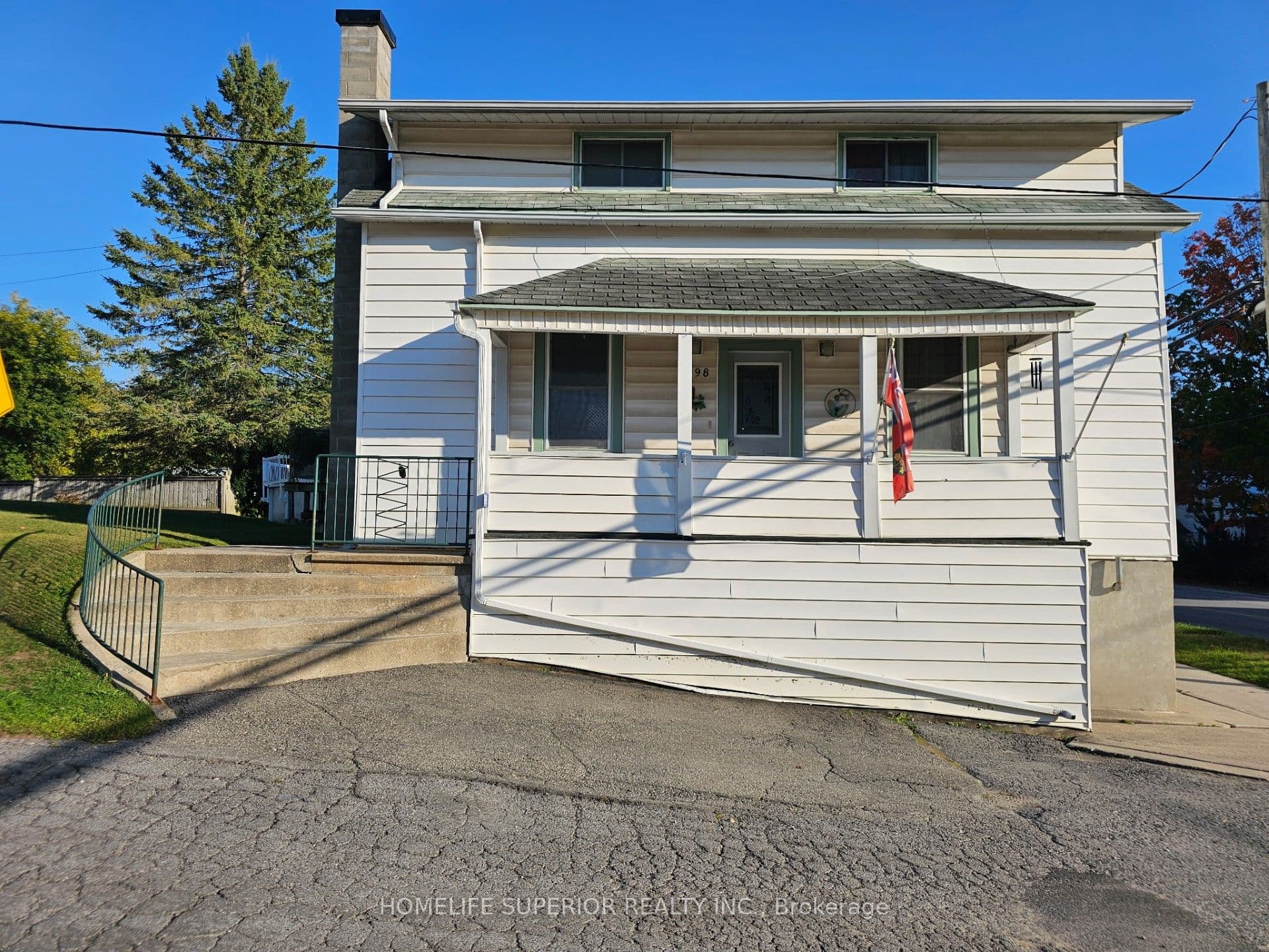 98 Paul Drive — photo 1