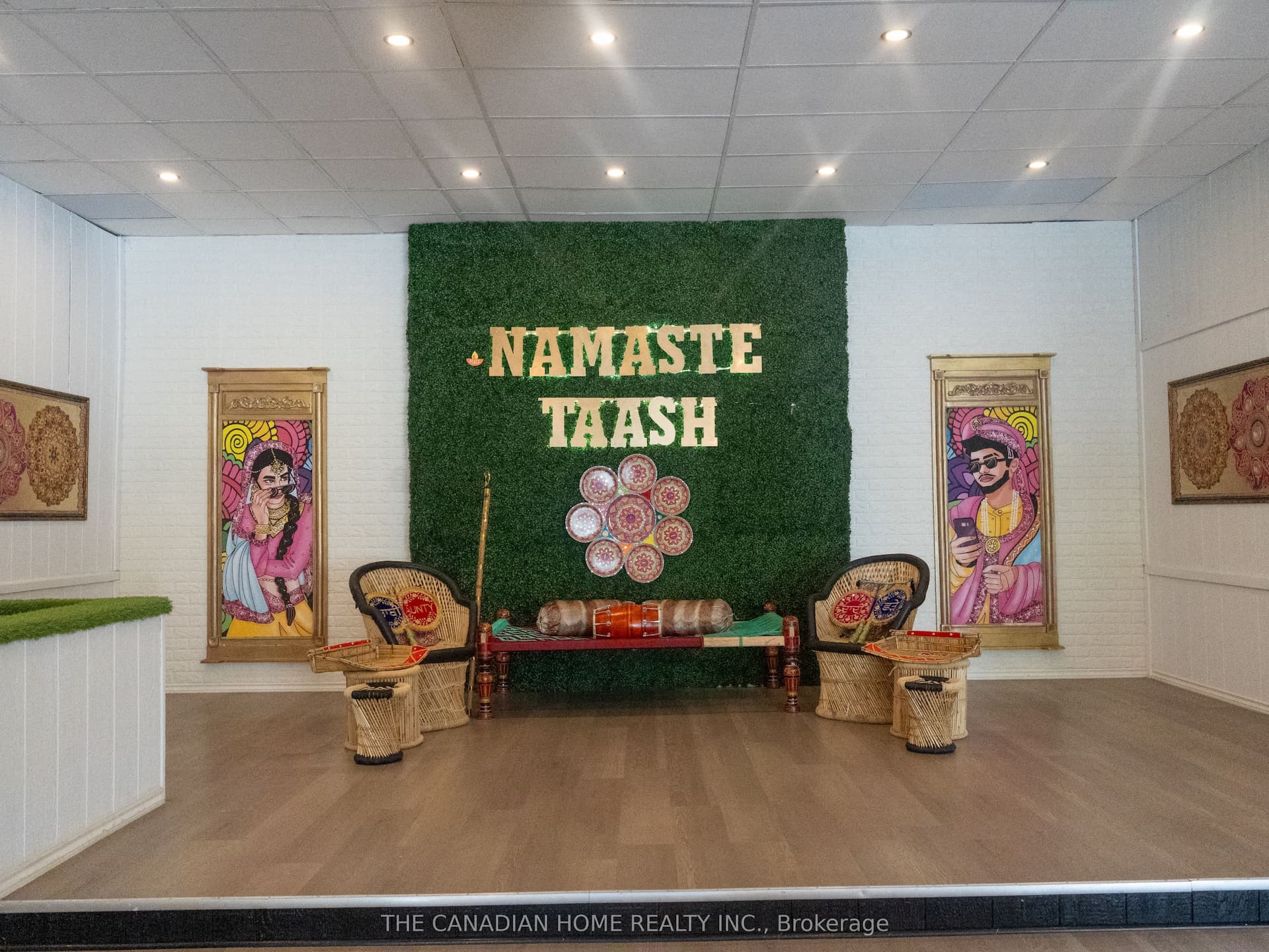 547 ONTARIO Street — photo 1