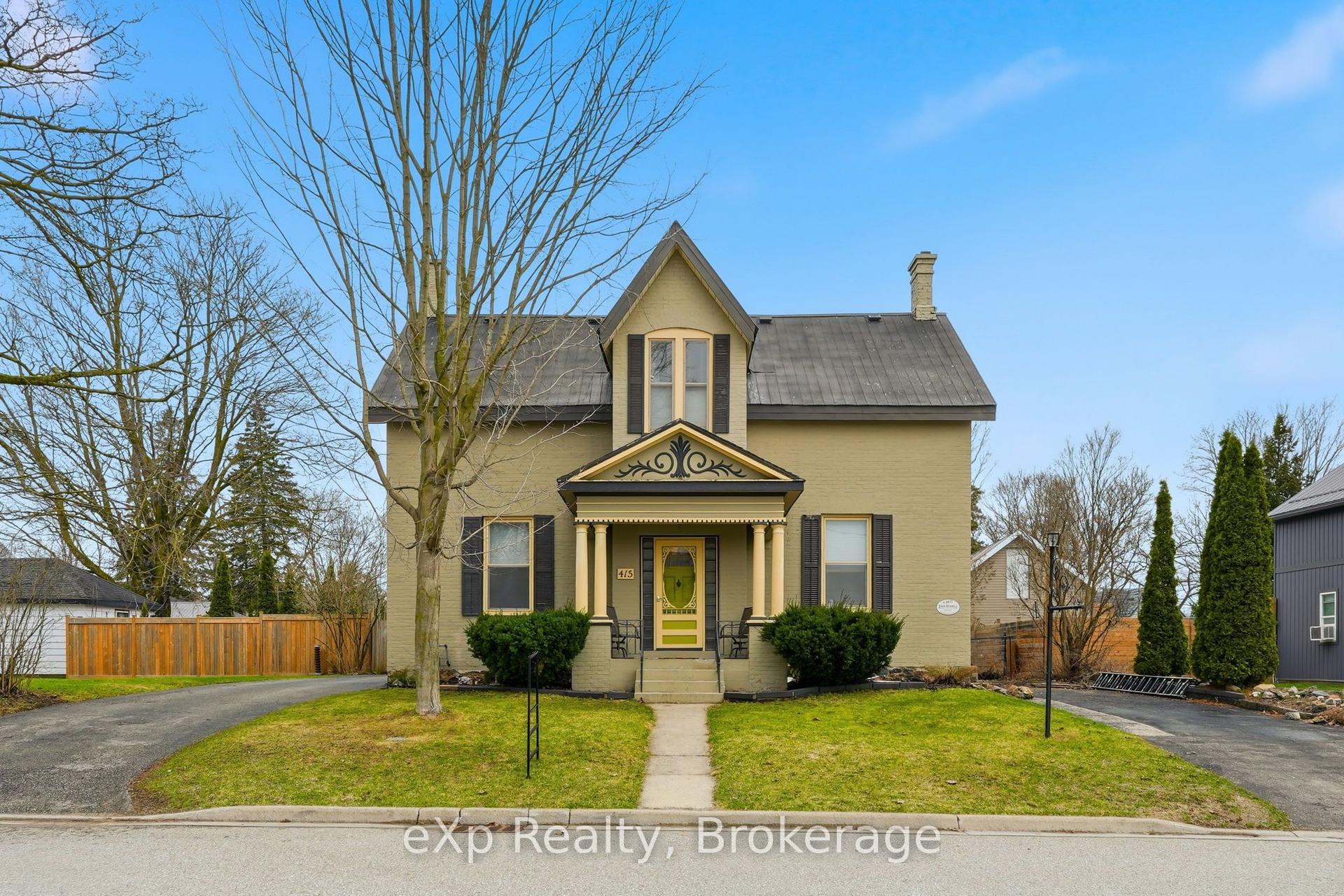 415 Gibson Street — photo 1