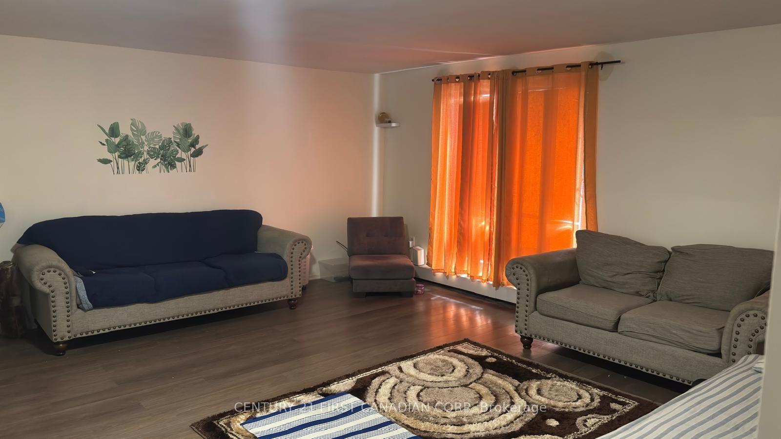 573 Mornington Avenue 210 #210 — photo 1