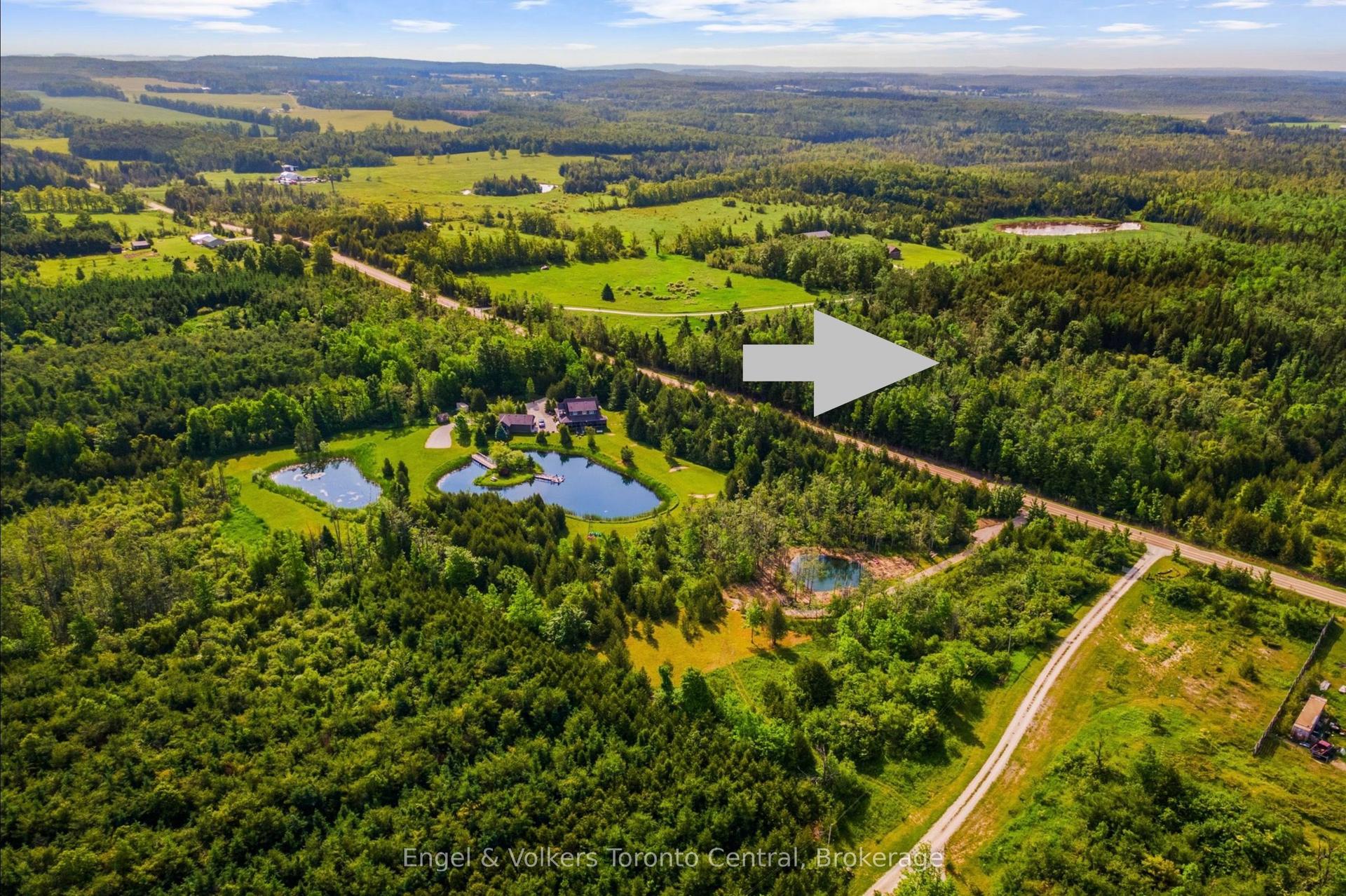 429560 8th B Concession — photo 1