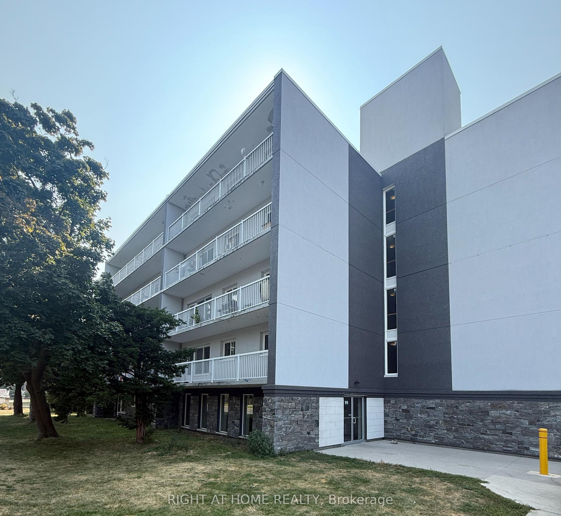 95 Taunton Road E 206 #206 — photo 1