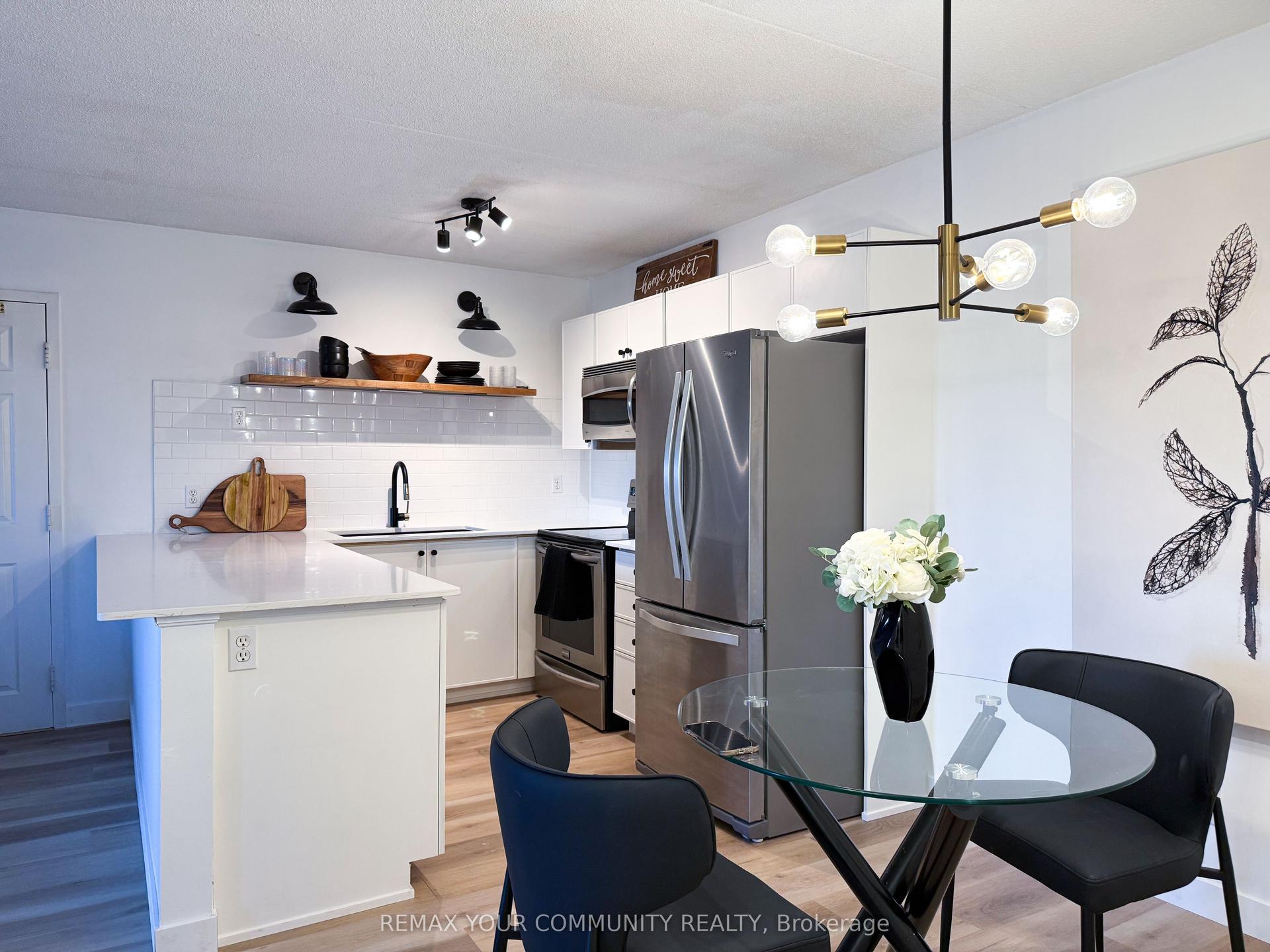 1800 Walker's Line 210 #210 — photo 1